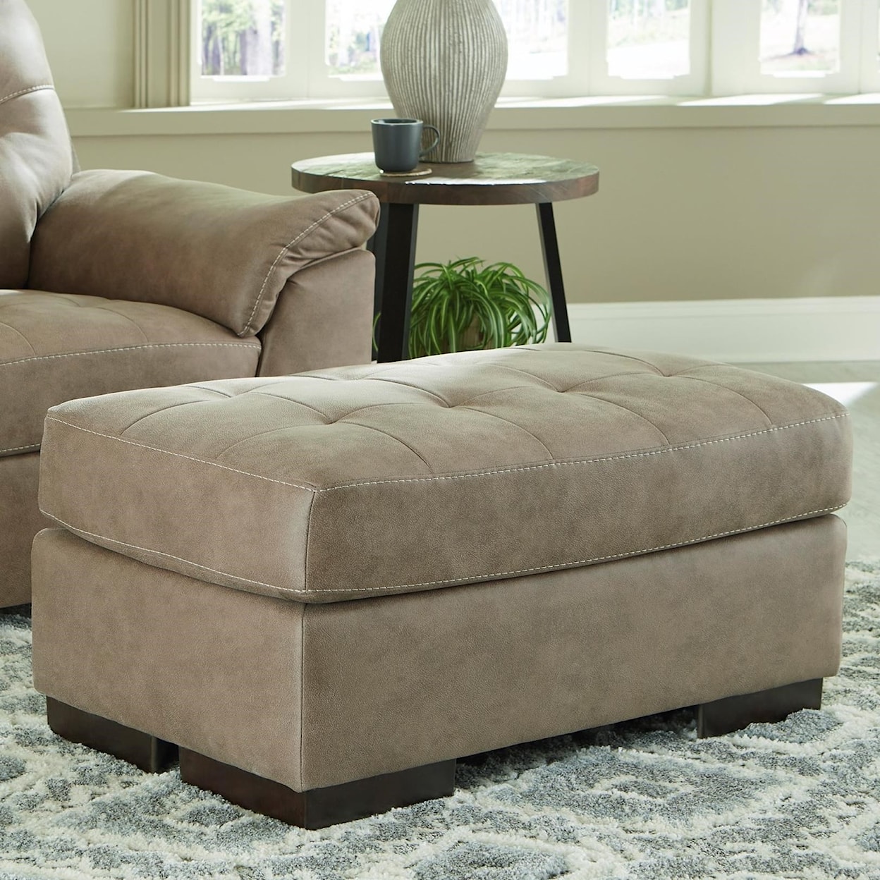 Ashley Furniture Signature Design Maderla Ottoman