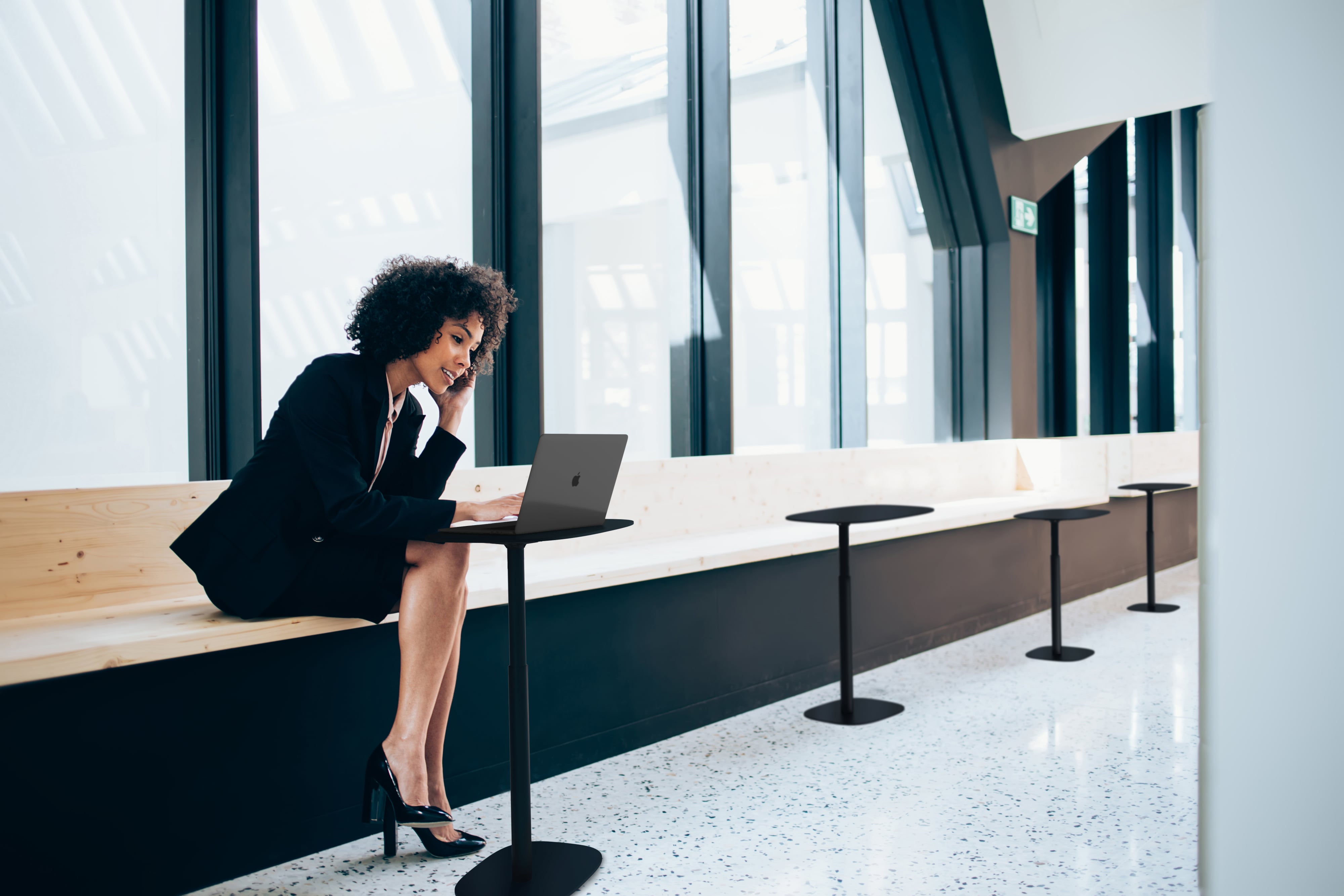 BDI Serif Lift Top Laptop Table