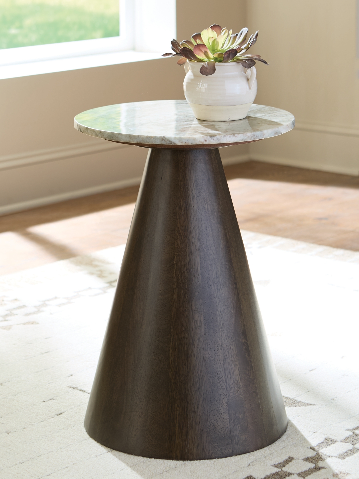 Accent Table