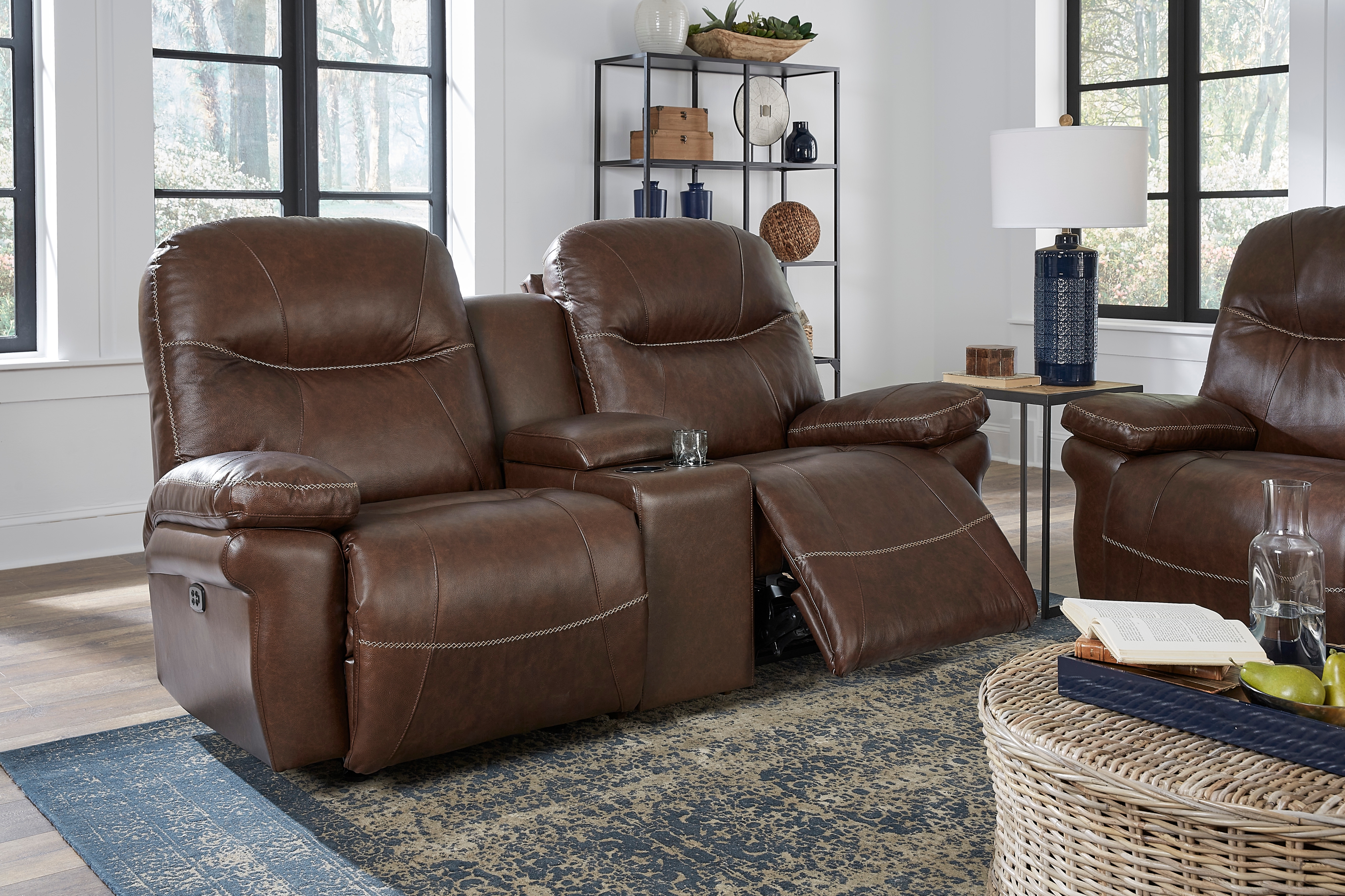 Best Home Furnishings Leya L670CQ7 78506L Casual Leather Power Console