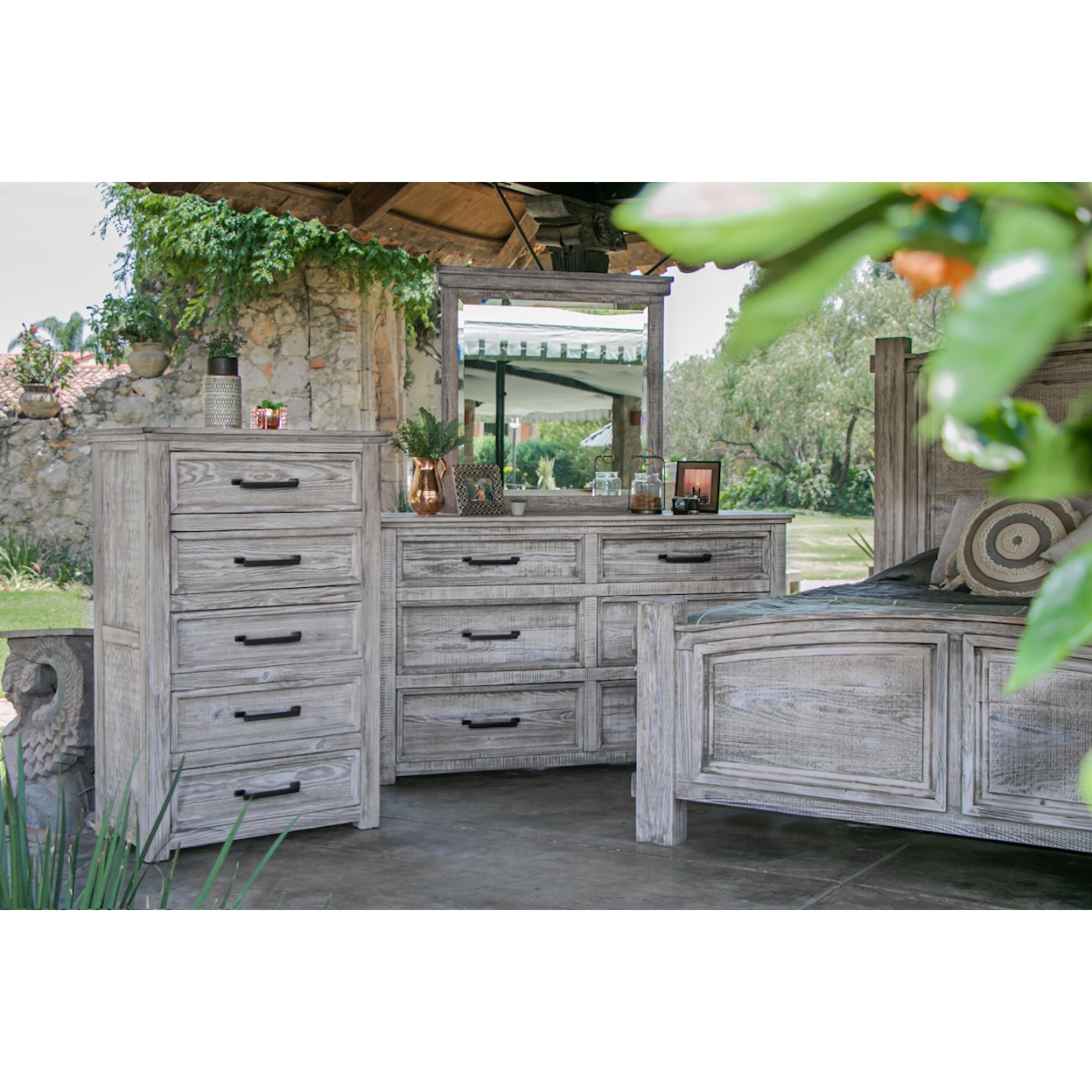 VFM Signature Arena 6-Drawer Dresser