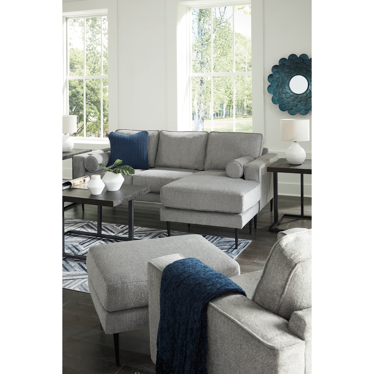 Signature Hazela Living Room Set