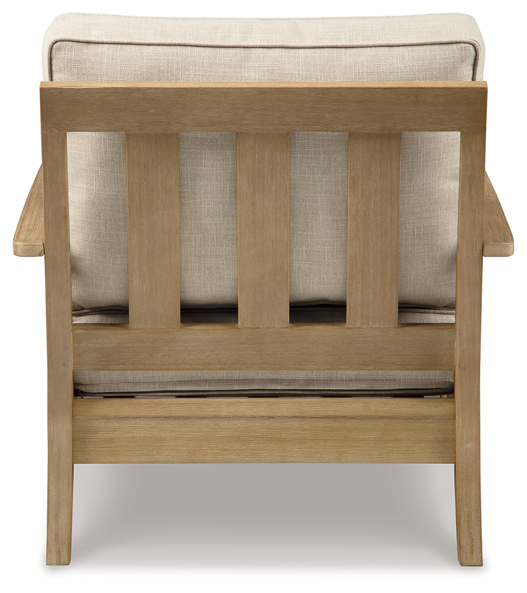 Outdoor Loveseat And 4 Lounge Chairs