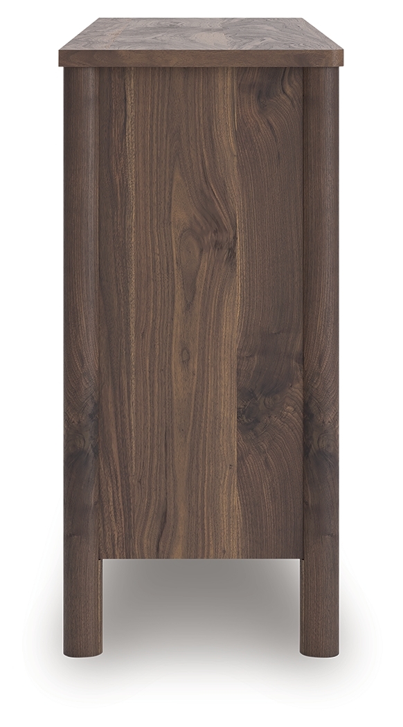 Signature Design by Ashley Pamytta Six Drawer Dresser