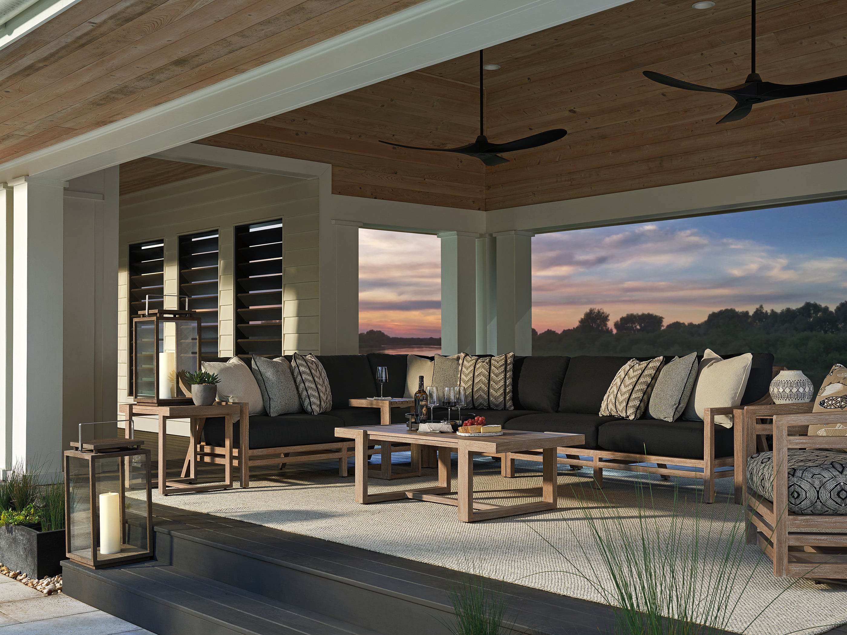 Tommy Bahama Outdoor Living Stillwater Cove 4-Piece Outdoor Sectional Sofa