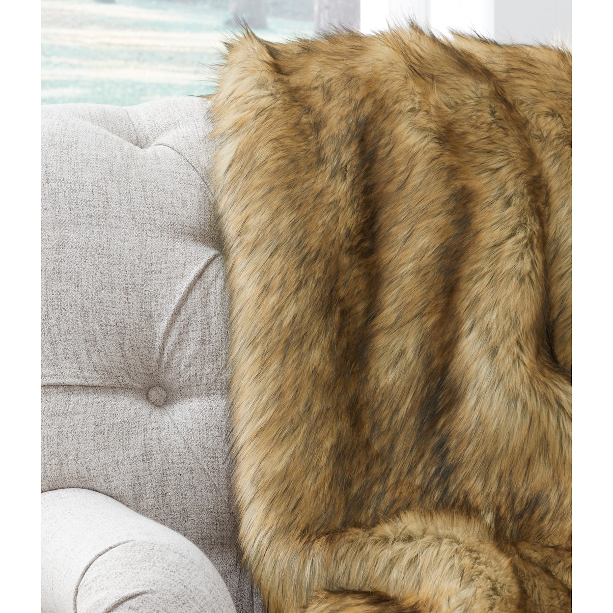 Ashley Furniture Signature Design Throws Milton Brown/Black Faux Fur Throw