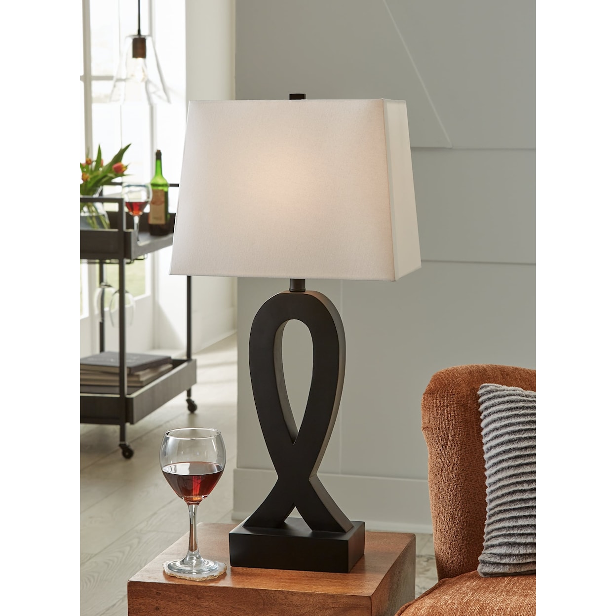 Signature Design by Ashley Markellton Polyresin Table Lamp (Set of 2)