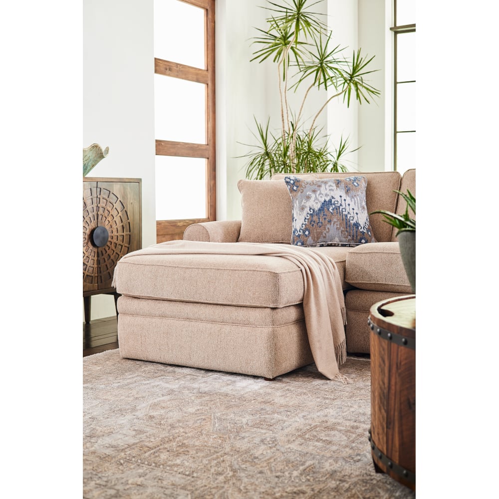 La-Z-Boy Collins Sectional Sofa with Storage Chaise