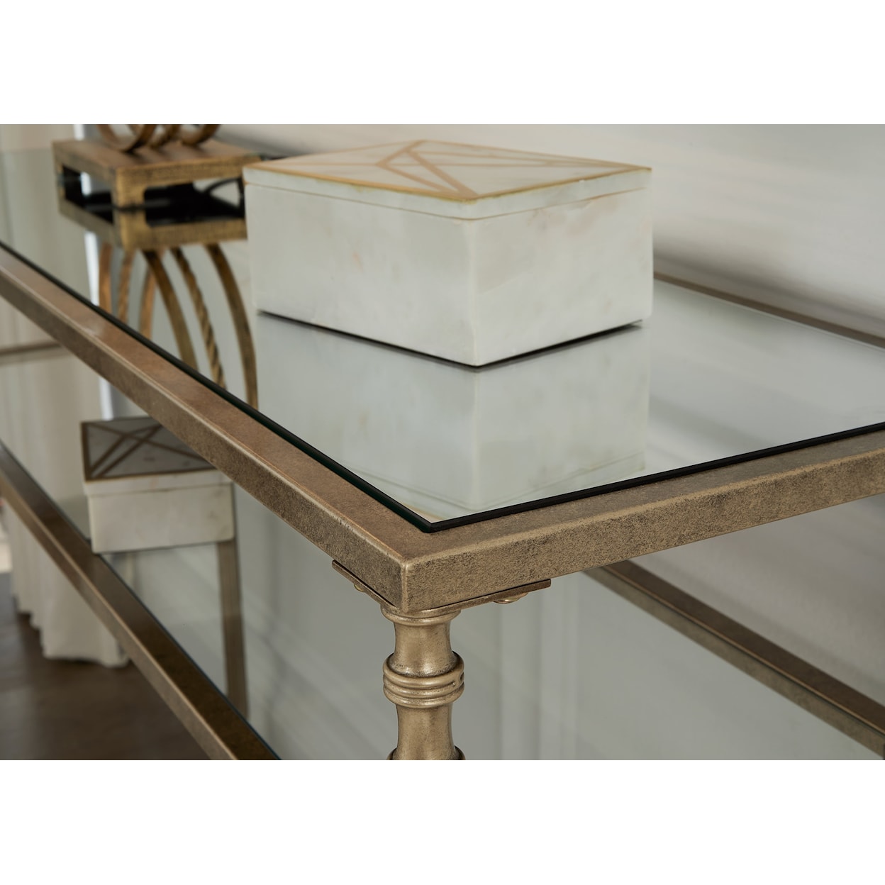 Signature Design by Ashley Cloverty Sofa Table