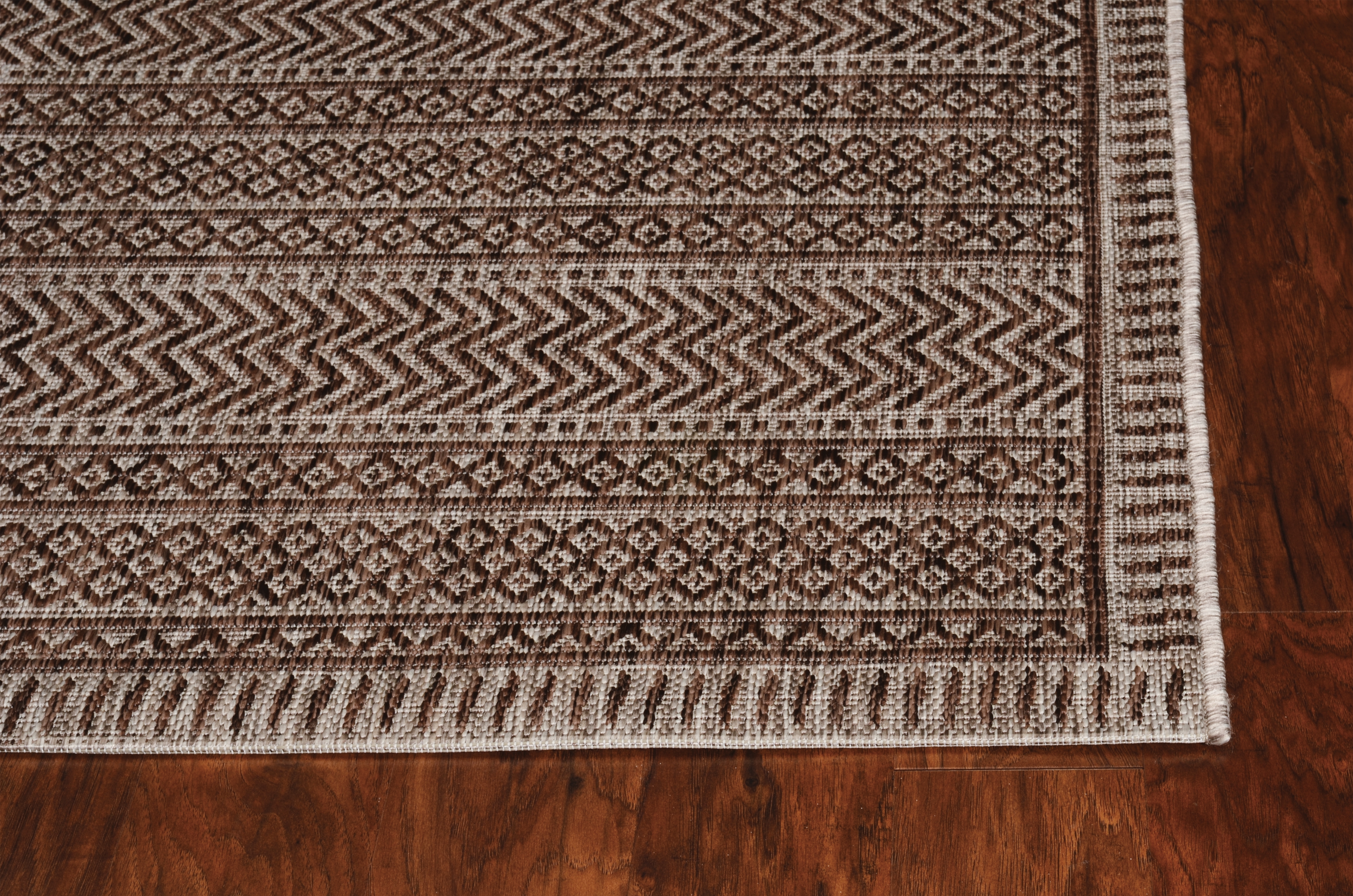 7'10" x 10'10" Mocha Izteca Rug