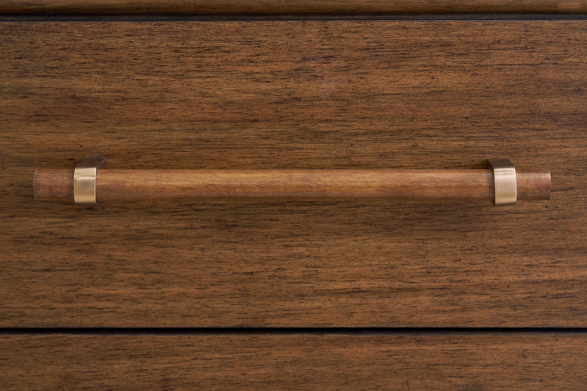 Signature Design by Ashley Lyncott Dresser And Mirror