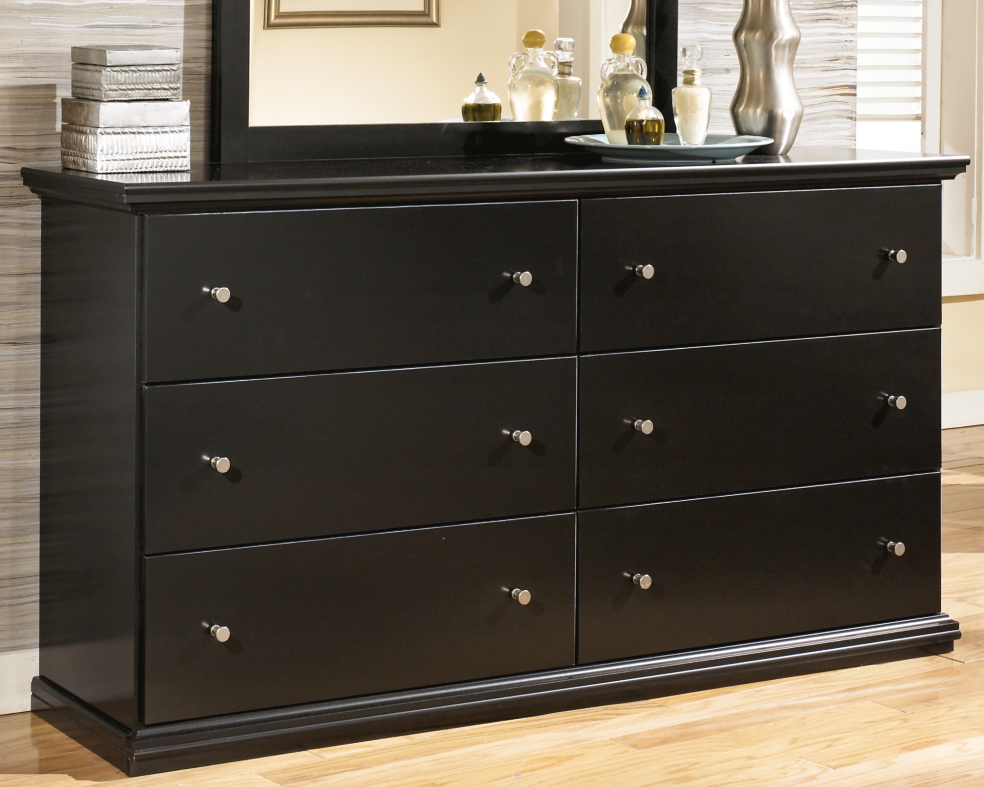 6-Drawer Dresser