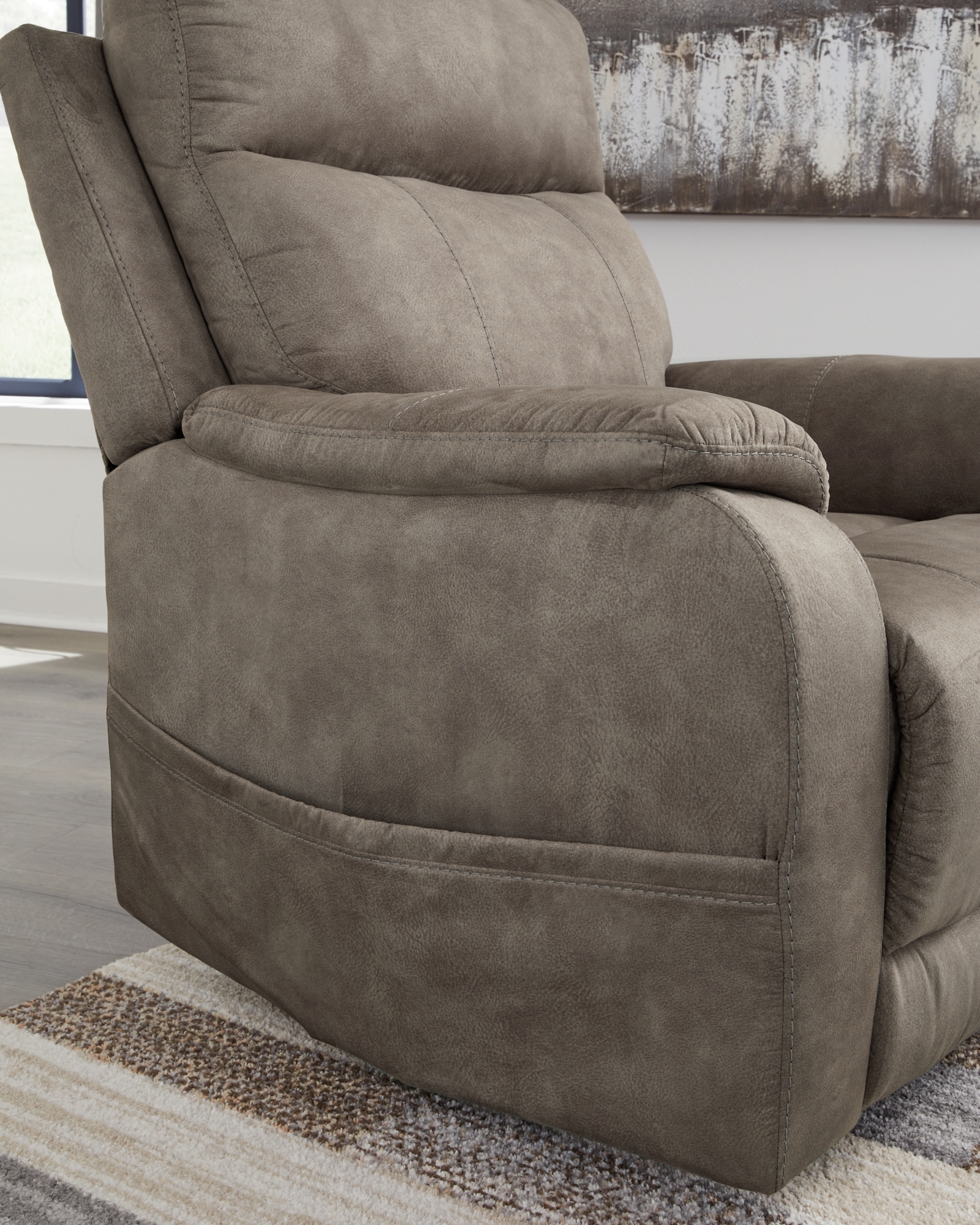 Signature Design by Ashley Crestmeade Power Lift Recliner