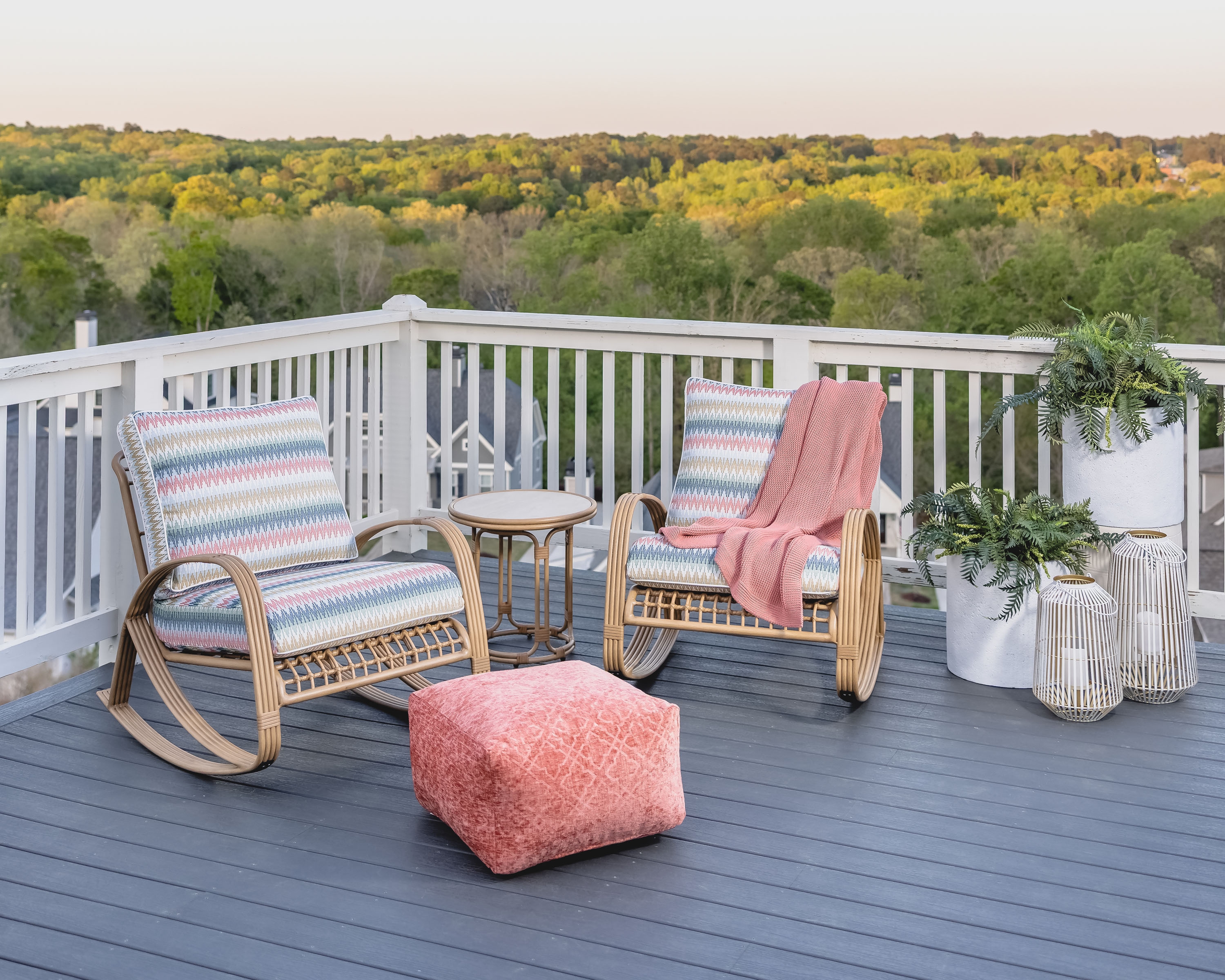 Open-Weave Lounge Rocker