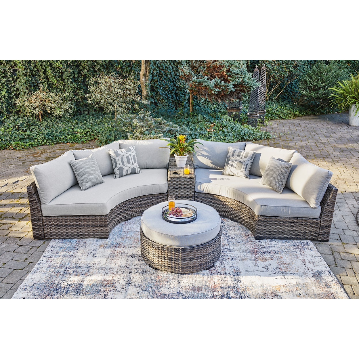 Benchcraft Harbor Court 3-Piece Outdoor Sectional