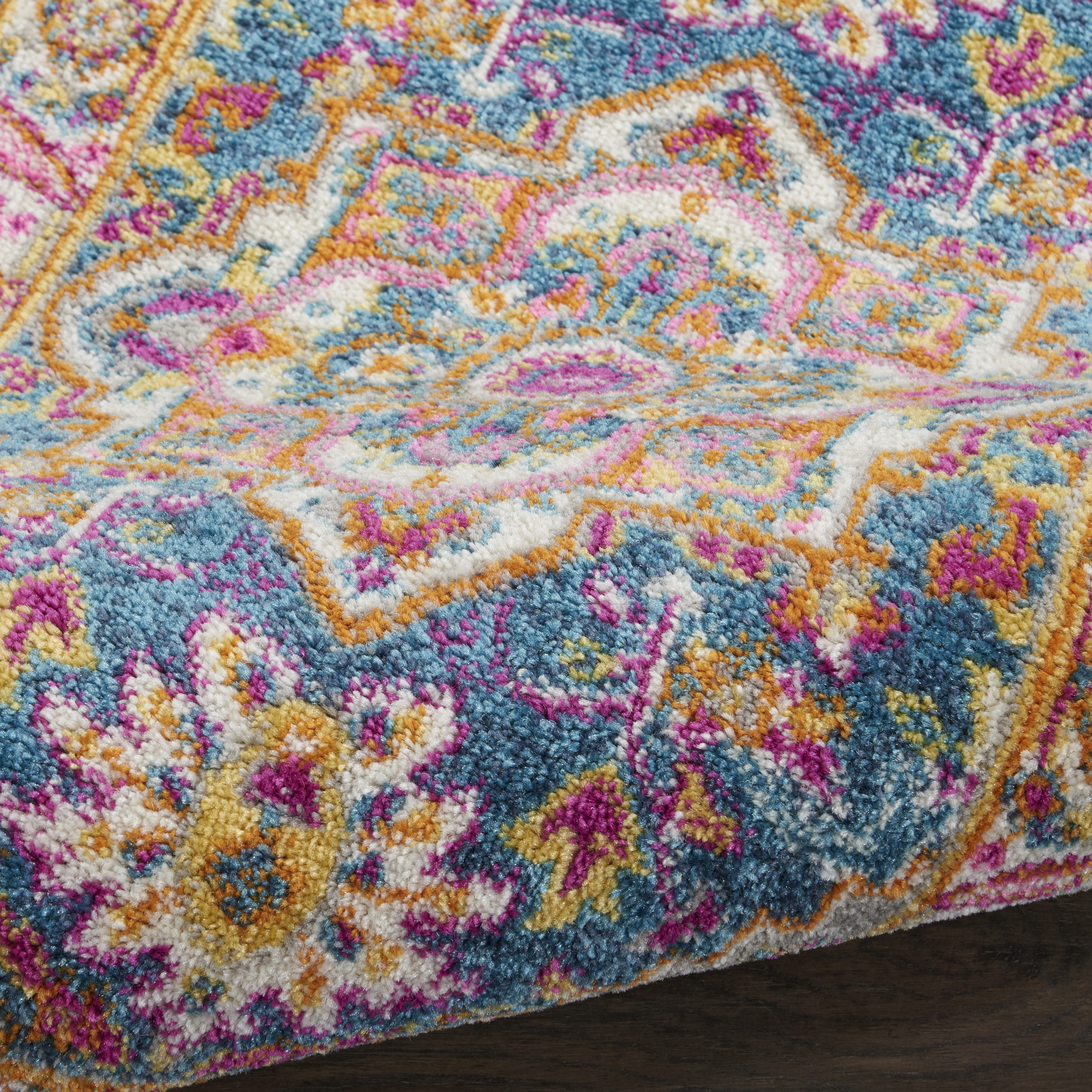 1'10" x 2'10"  Rug
