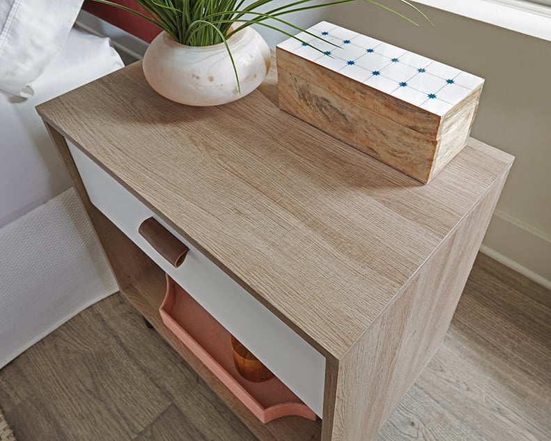 1-Drawer Nightstand