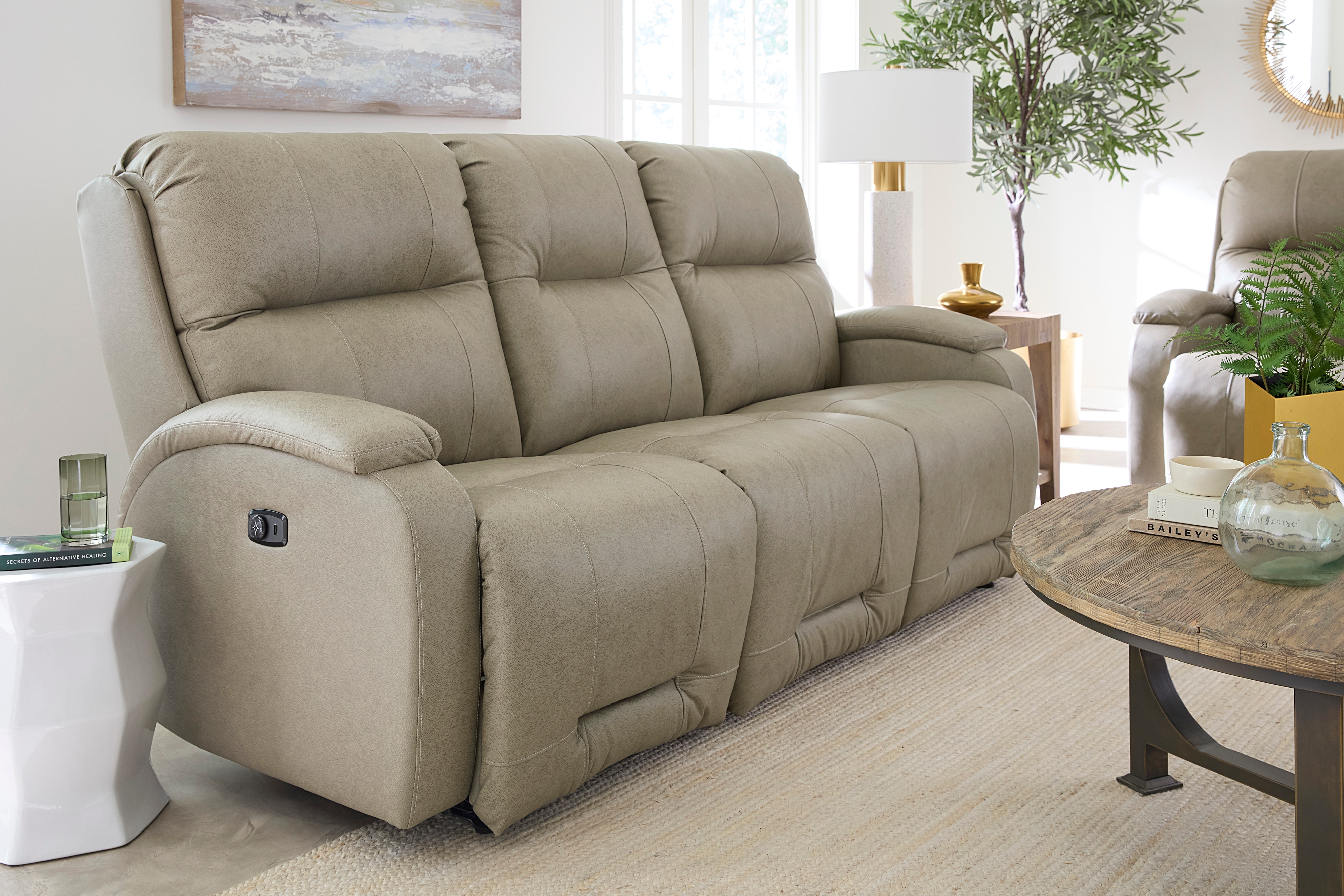 Best Home Furnishings Maverly Power Reclining Space Saver Sofa