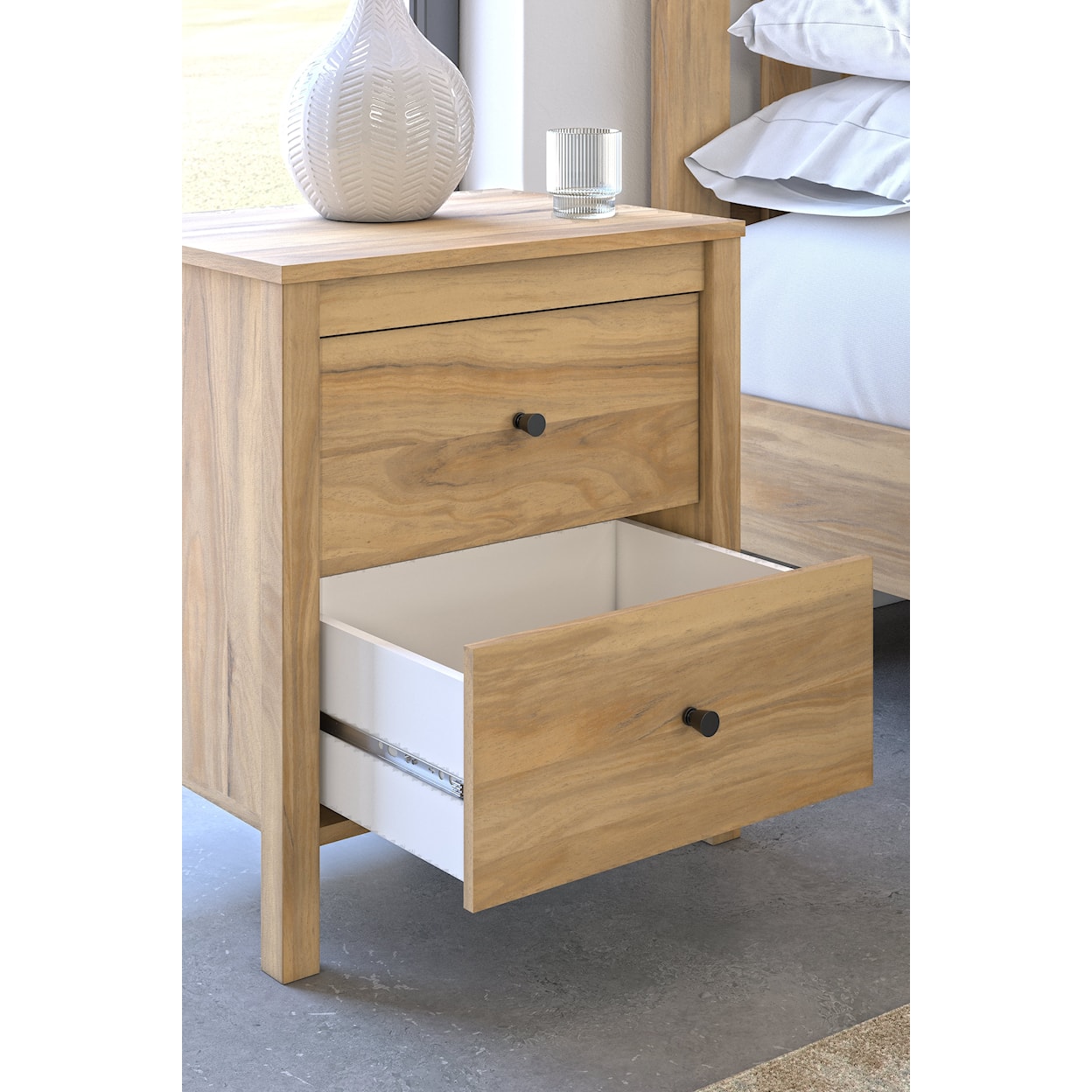 Signature Design by Ashley Bermacy 2-Drawer Nightstand