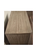 Riverside Furniture Sophie 48-Inch Upholstered Bed Bench with Elegant Metal Base
