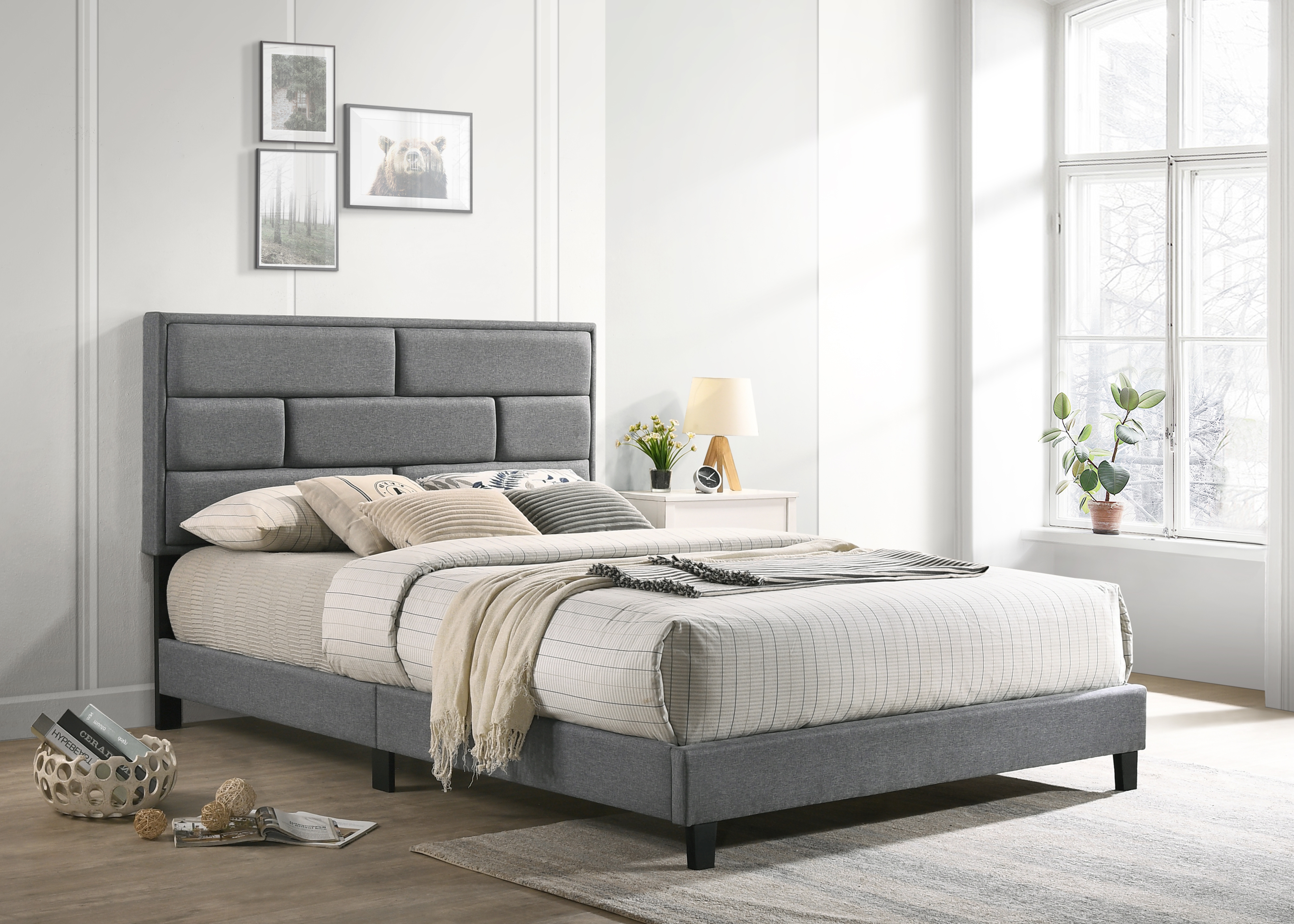 3 Majesty×X.I.P.LIVE-5th Anniversary To… Crown Mark Flannery 5137GY-Q Queen Platform Bed | Royal