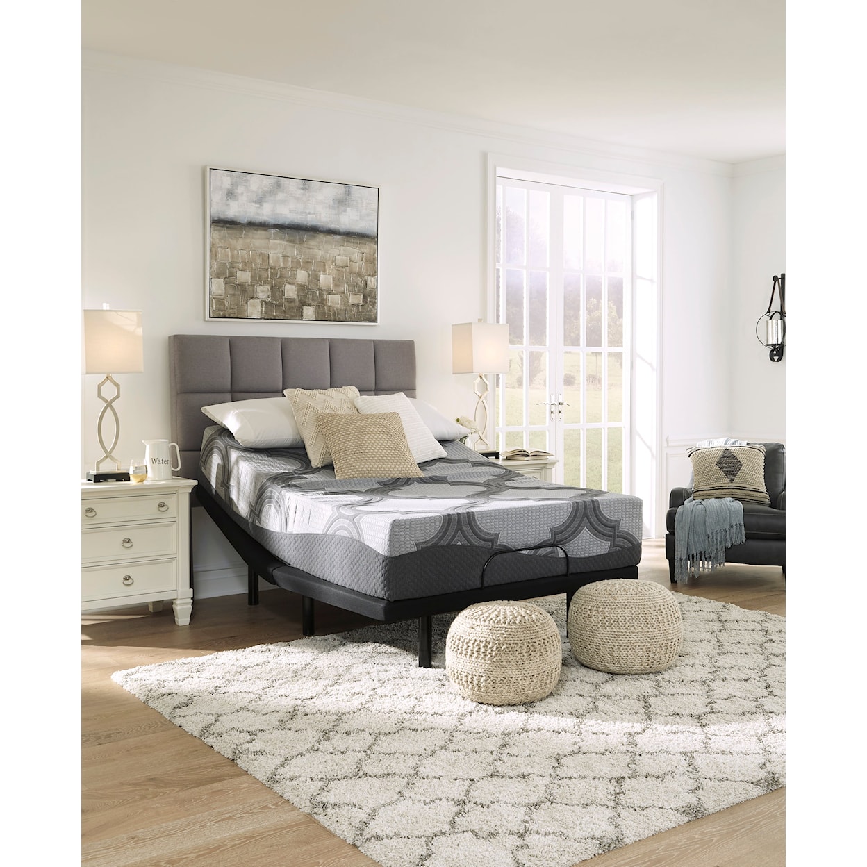 Sierra Sleep 12 Inch Ashley Hybrid King Adjustable Base and Mattress