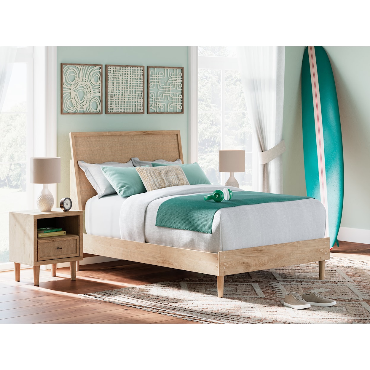 Signature Design by Ashley Cielden Full Panel Bed