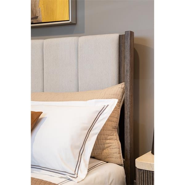 Riverside Furniture Sariel Queen Platform Bed