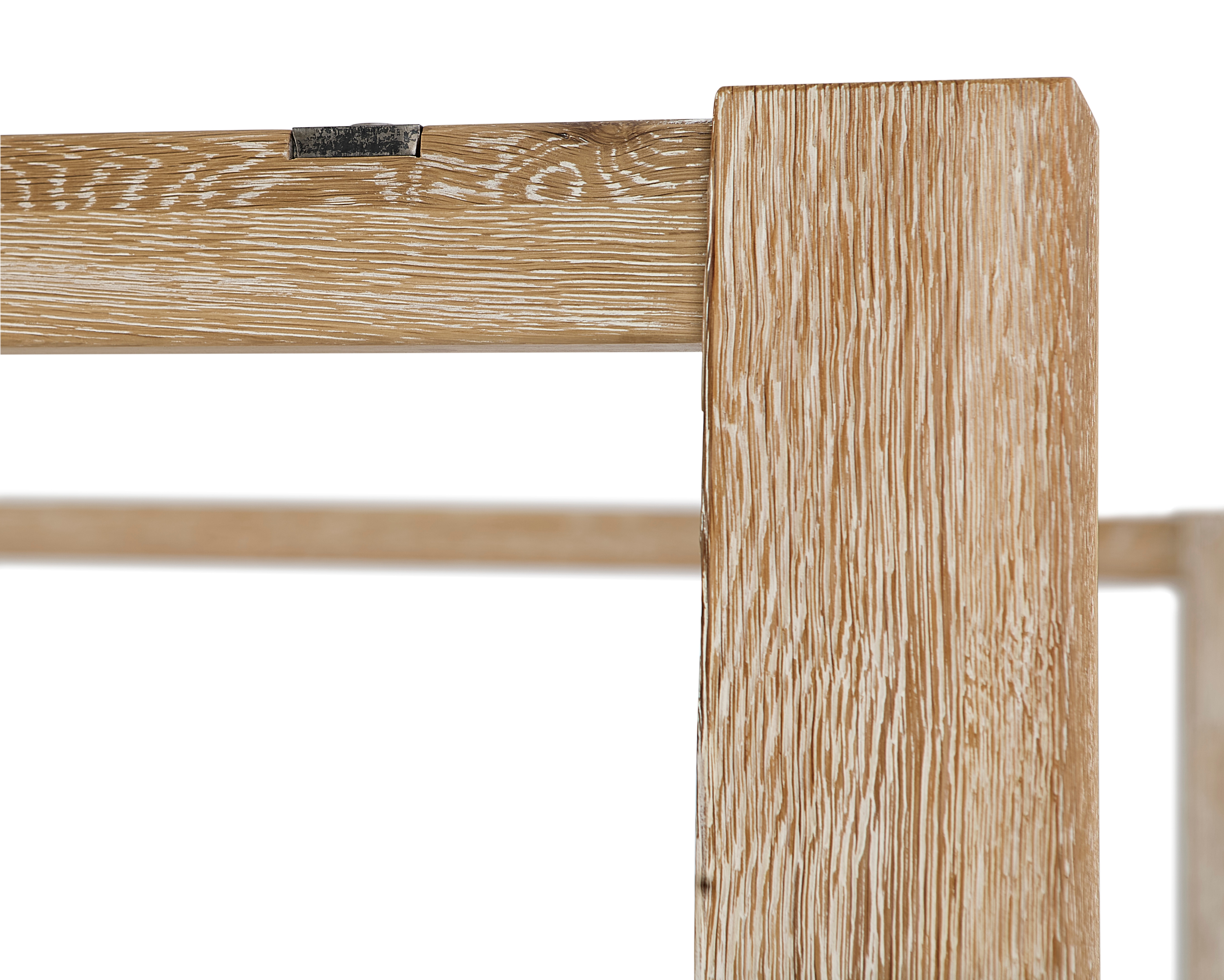 Vaughan-Bassett Dovetail Queen 4-Poster Bed