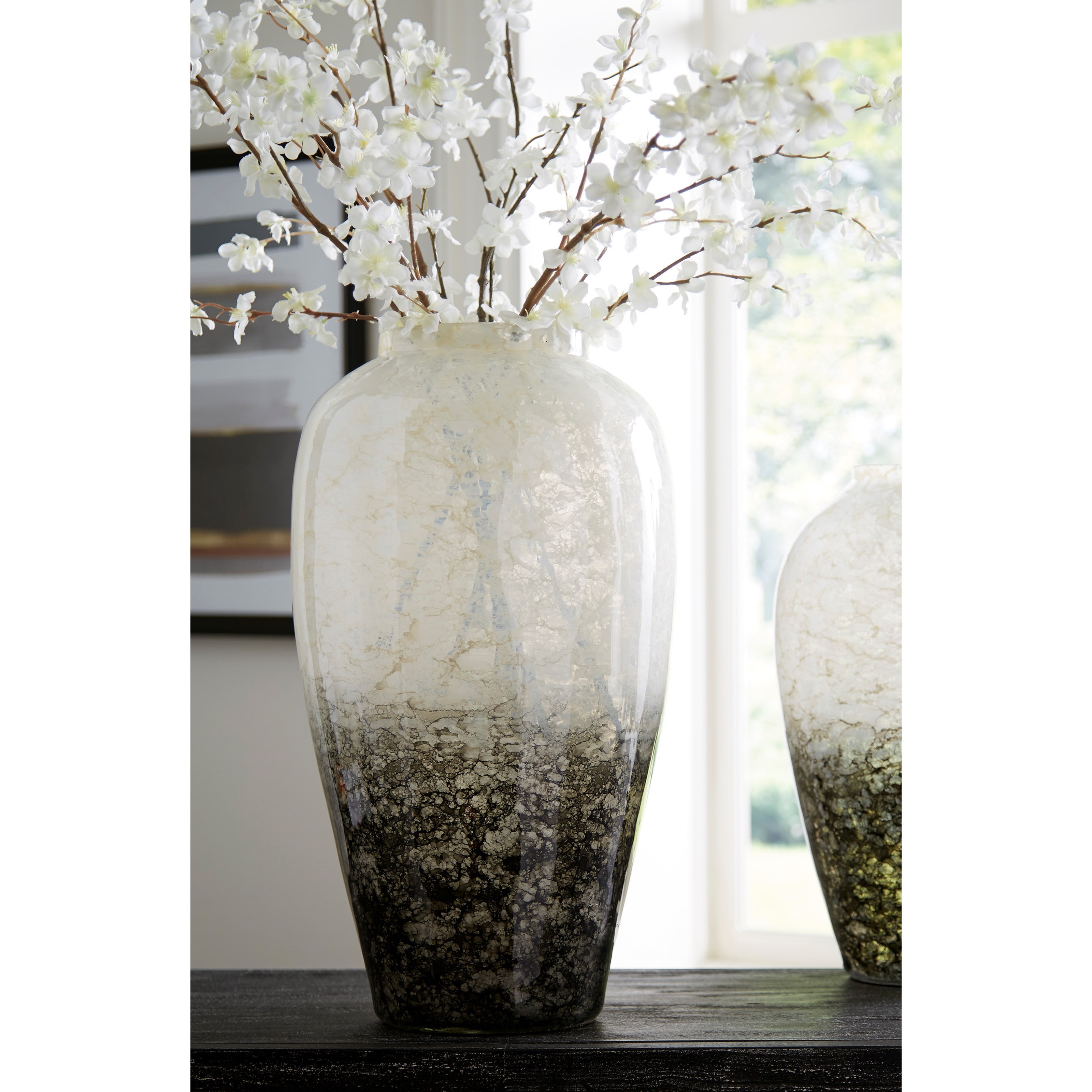 Mirielle White/Gray Vase