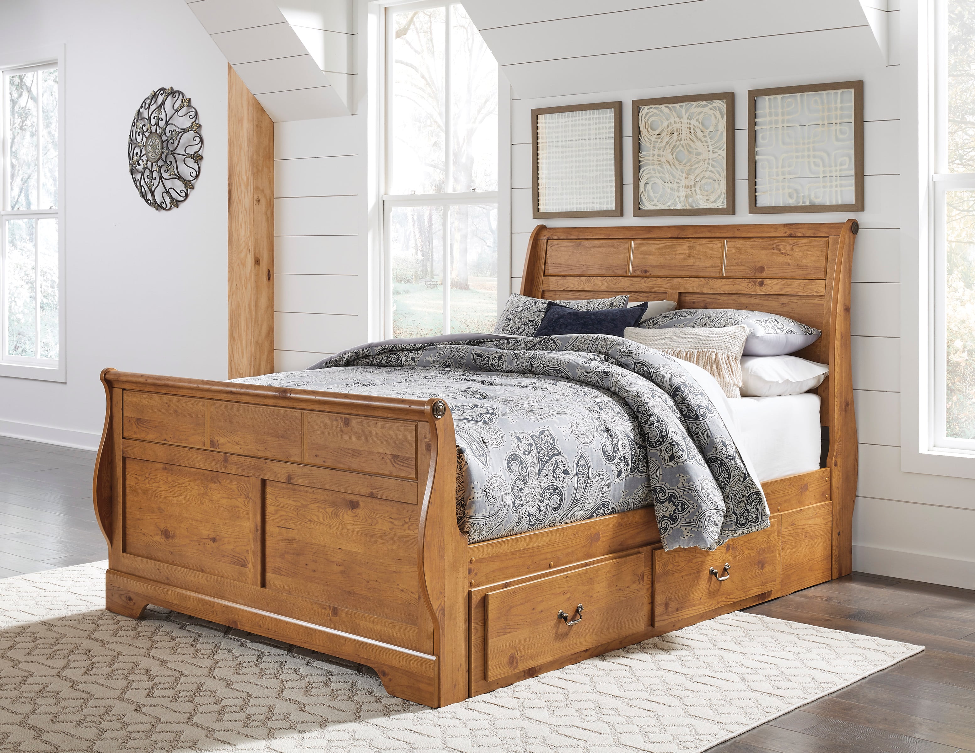 Zipps Furniture Williamsburg Queen Storage Bed