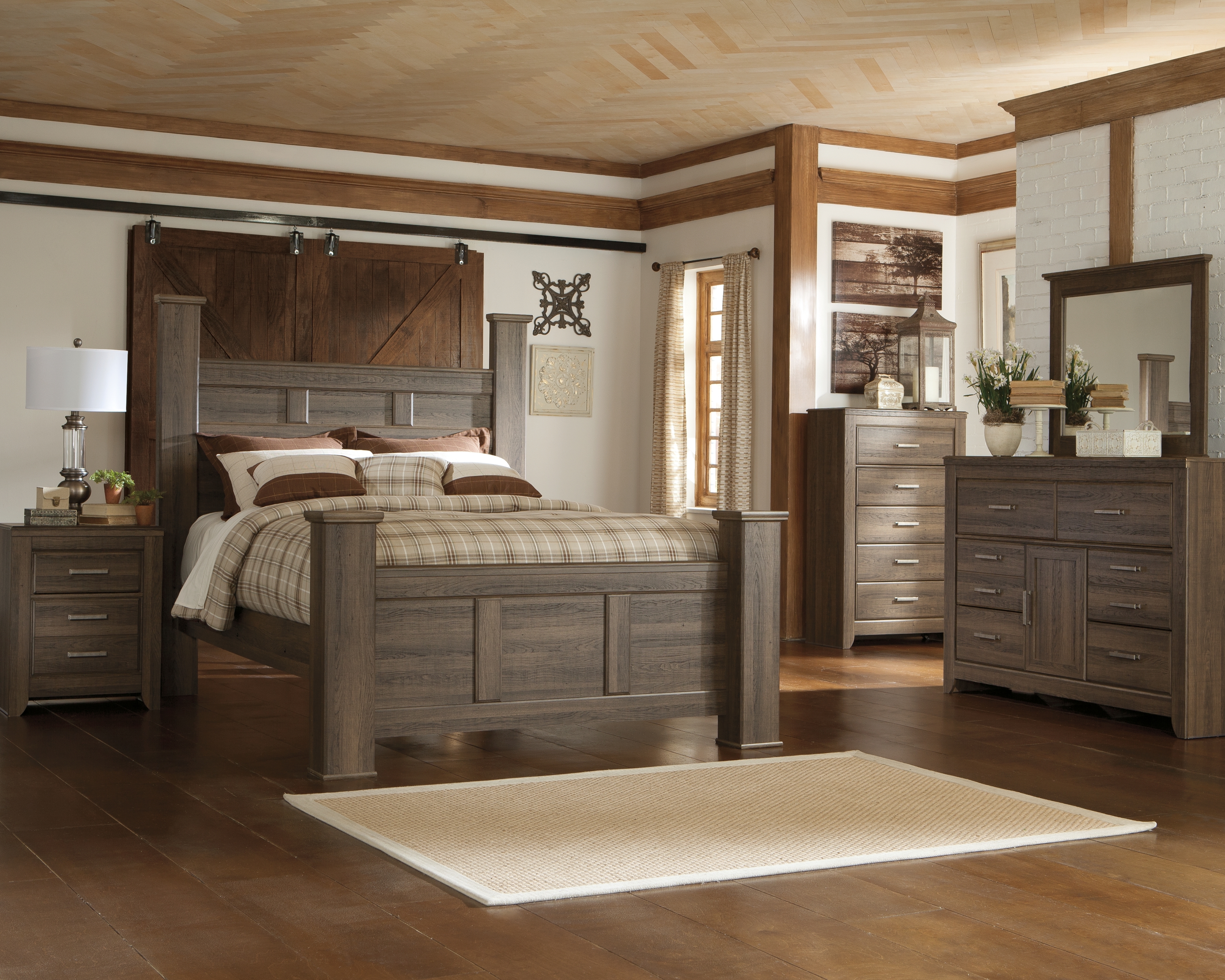 Signature Design by Ashley Juararo Queen Bedroom Set