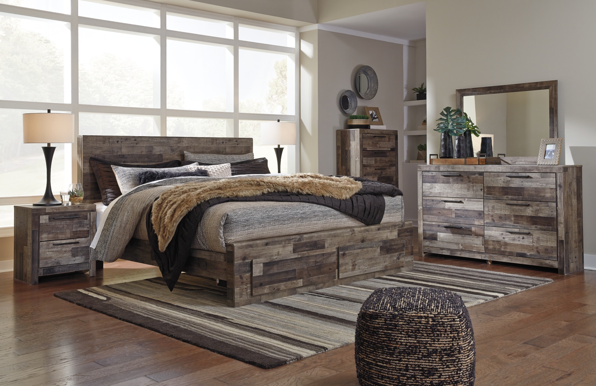 Ashley Derekson King Panel Bed