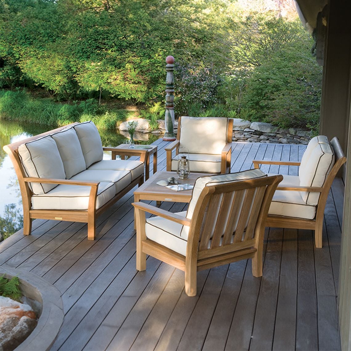 Outdoor Lounge Chair