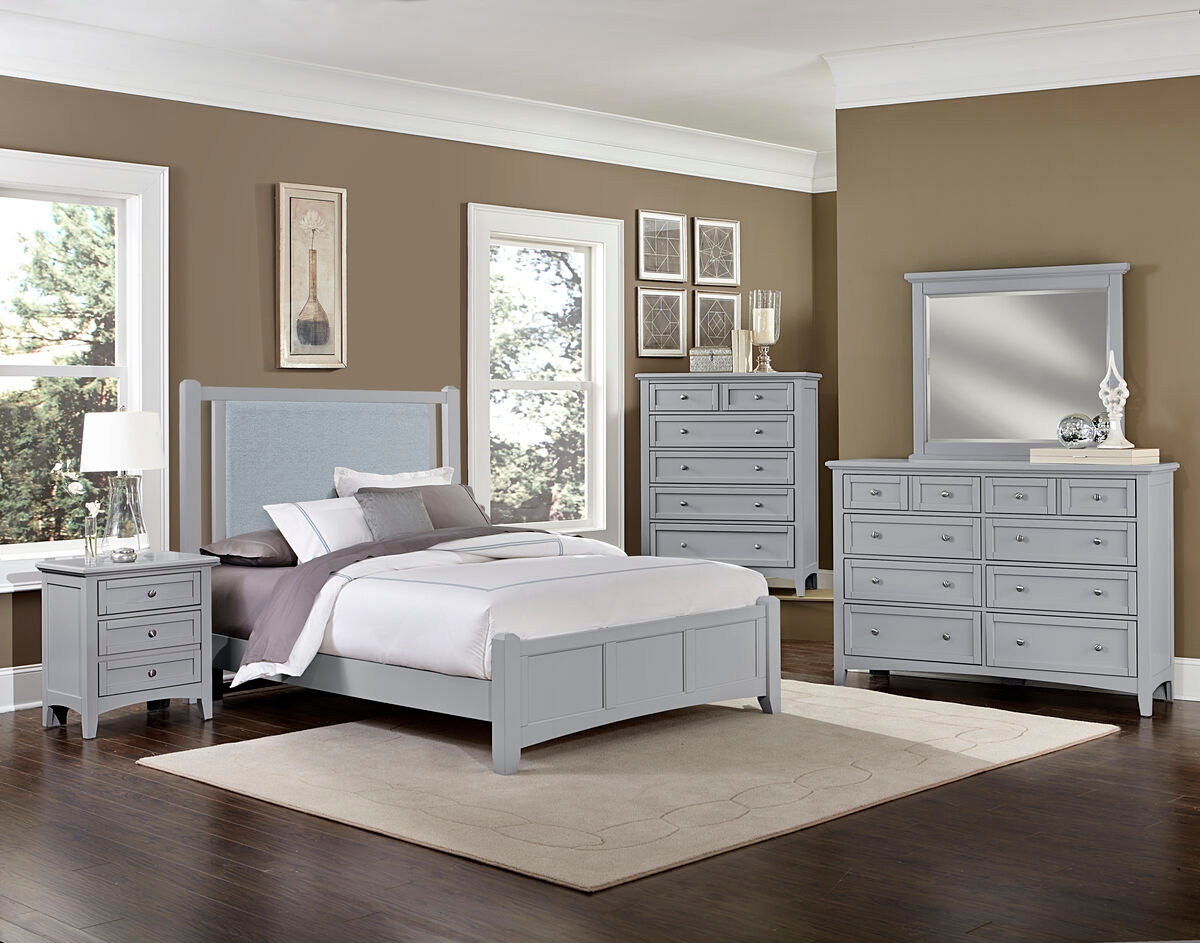 Vaughan-Bassett Bonanza Upholstered Full Bed