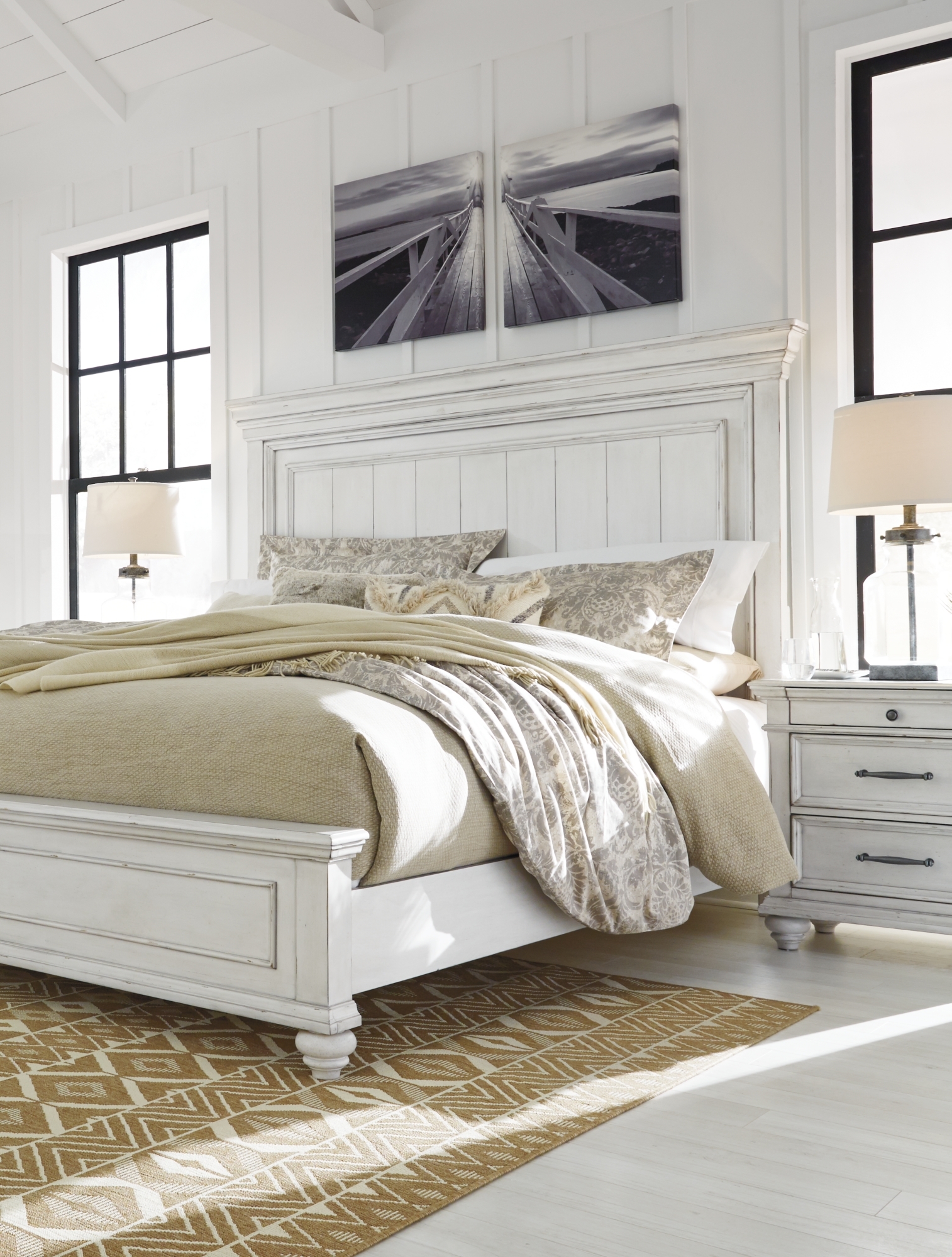 Benchcraft Kanwyn Queen Panel Bed