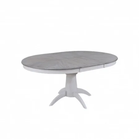Cottage-Style Round Dining Table with 18" Butterfly Leaf