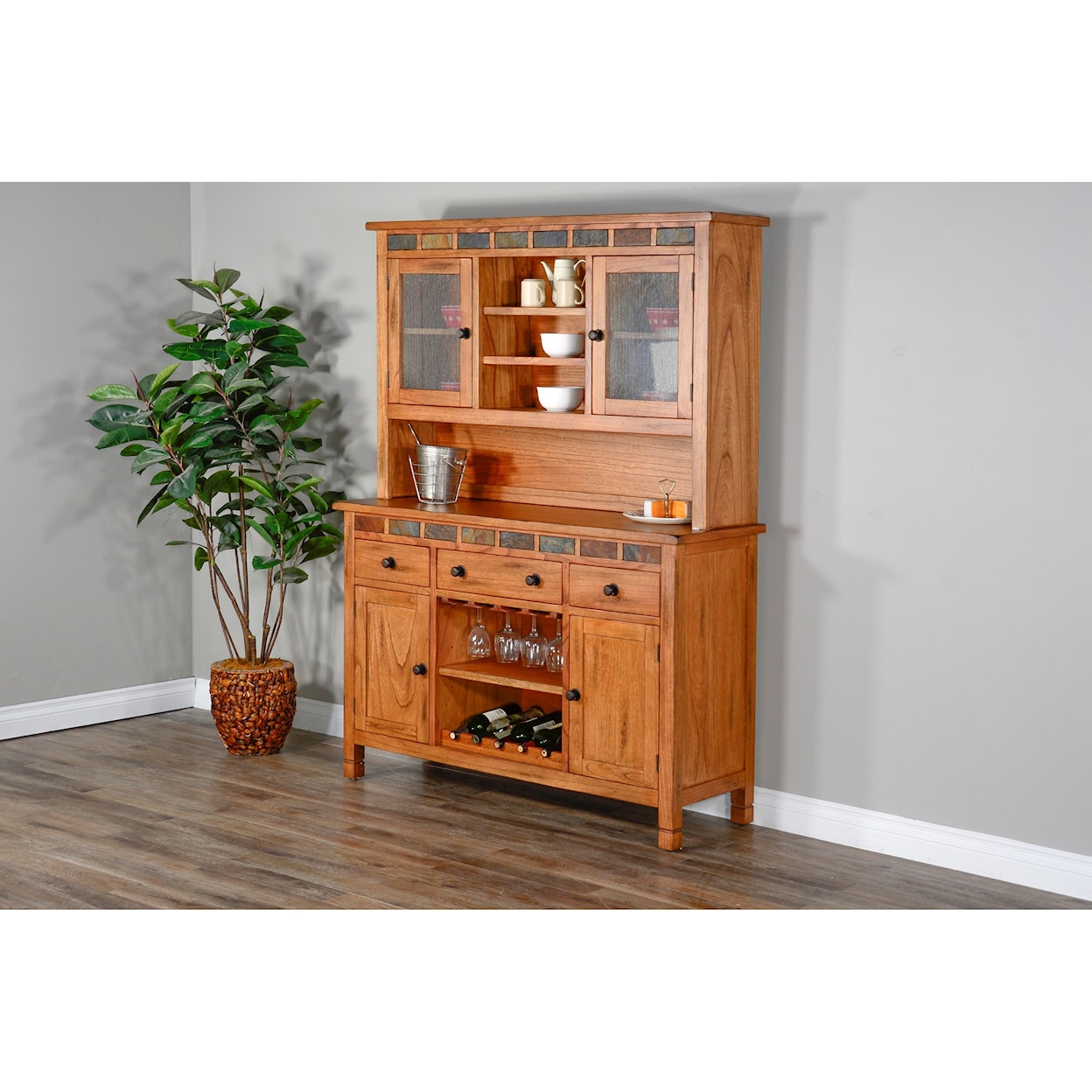 Sunny Designs Sedona 2 Buffet & Hutch