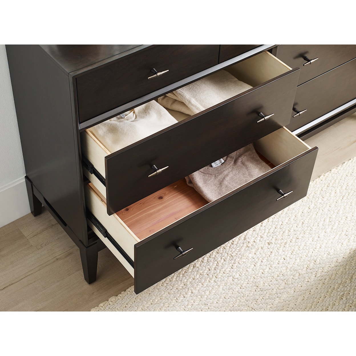 Aspenhome Sutton 7-Drawer Dresser