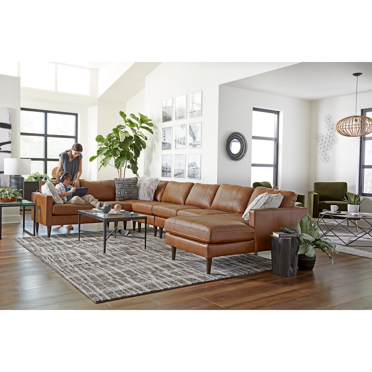 Best Home Furnishings Trafton Leather 6-Seat Sectional Sofa w/ Chaise