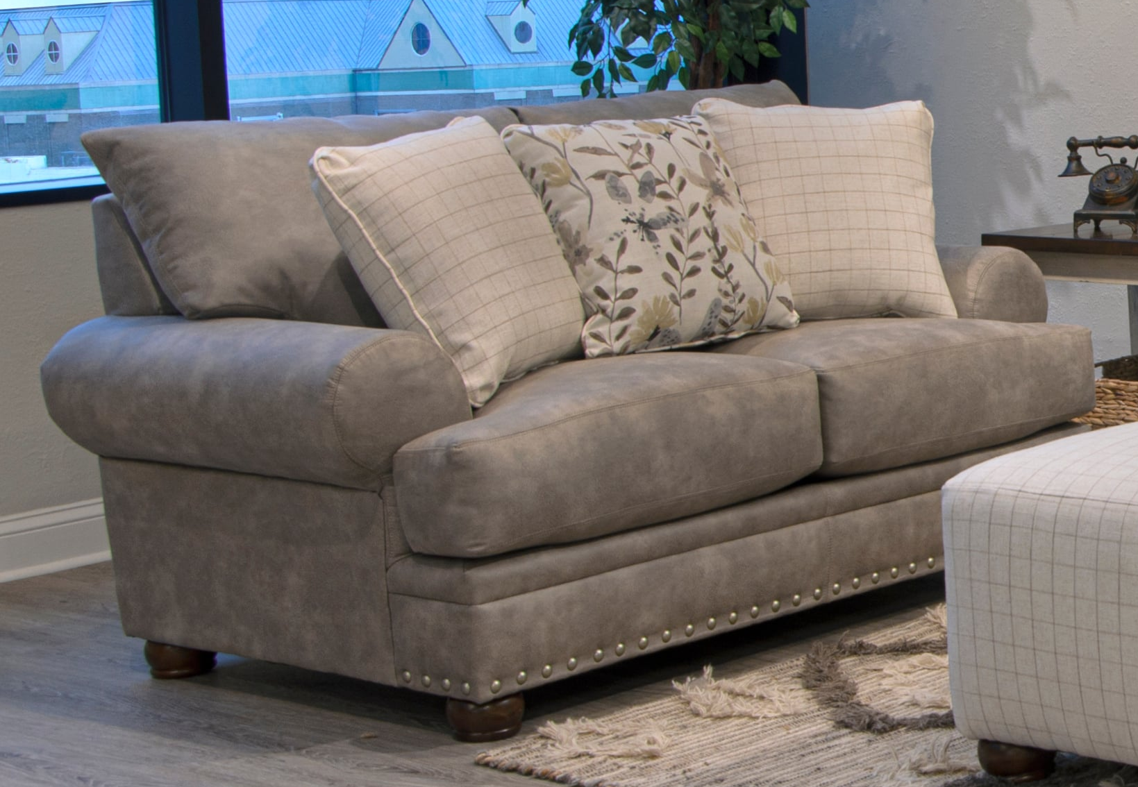 Jackson Furniture 2083 Briarcliff 208302183768212226 Transitional Loveseat with Nailhead