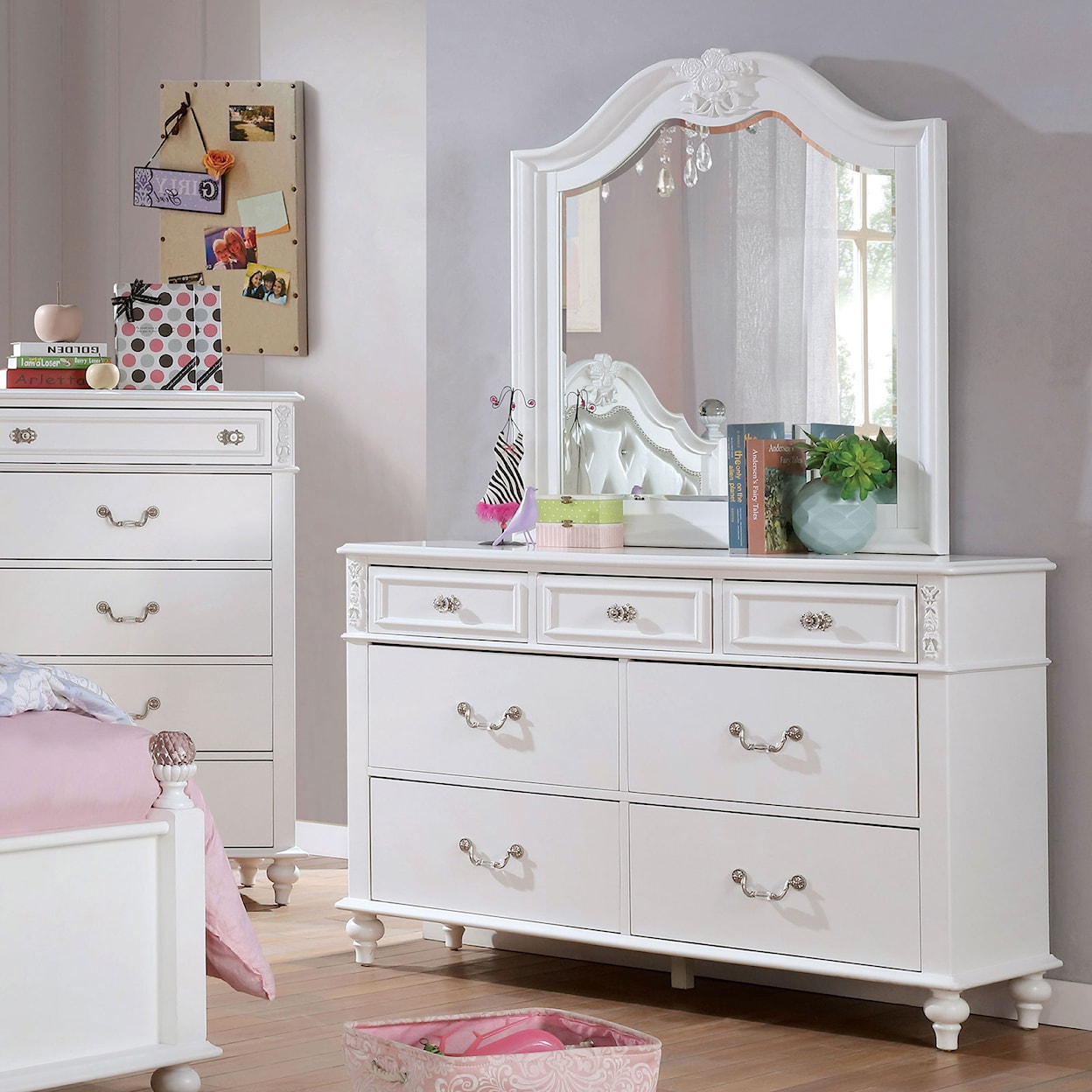 Furniture of America Belva Dresser