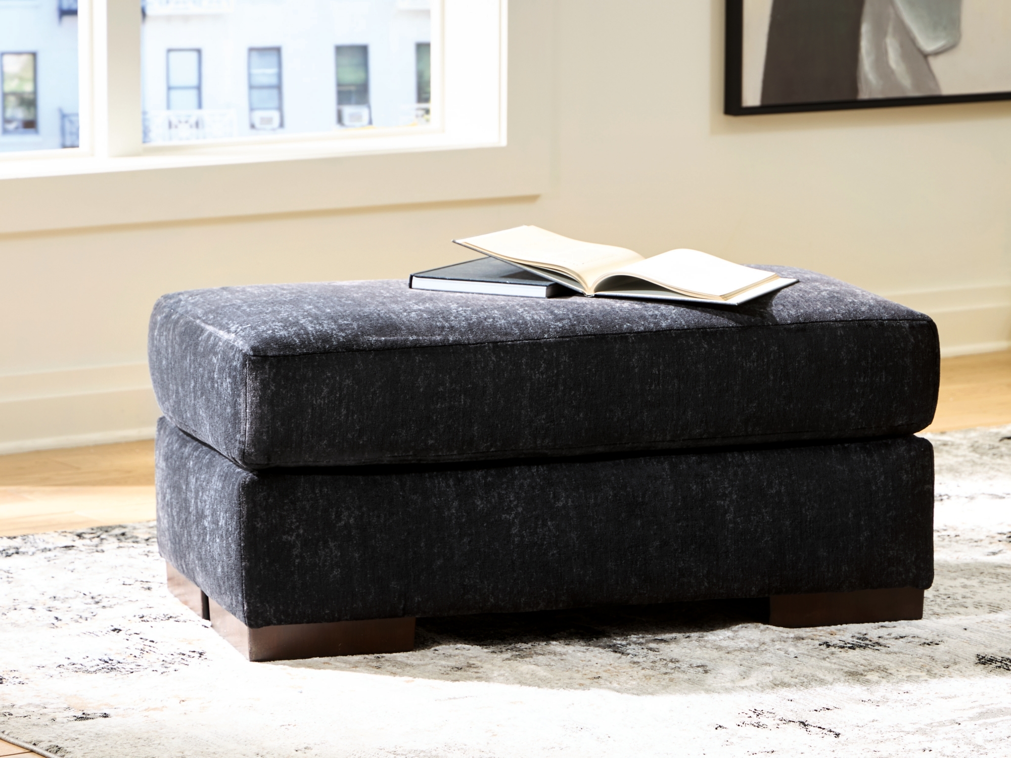 Benchcraft Whitmore Manor Ottoman