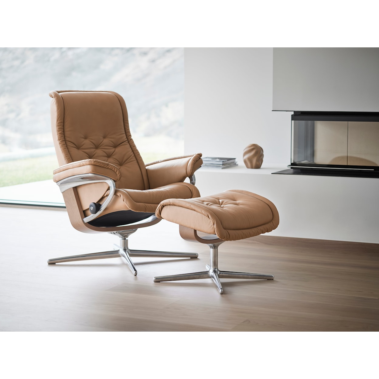 Stressless by Ekornes Royal 2021 Medium Cross Base Recliner