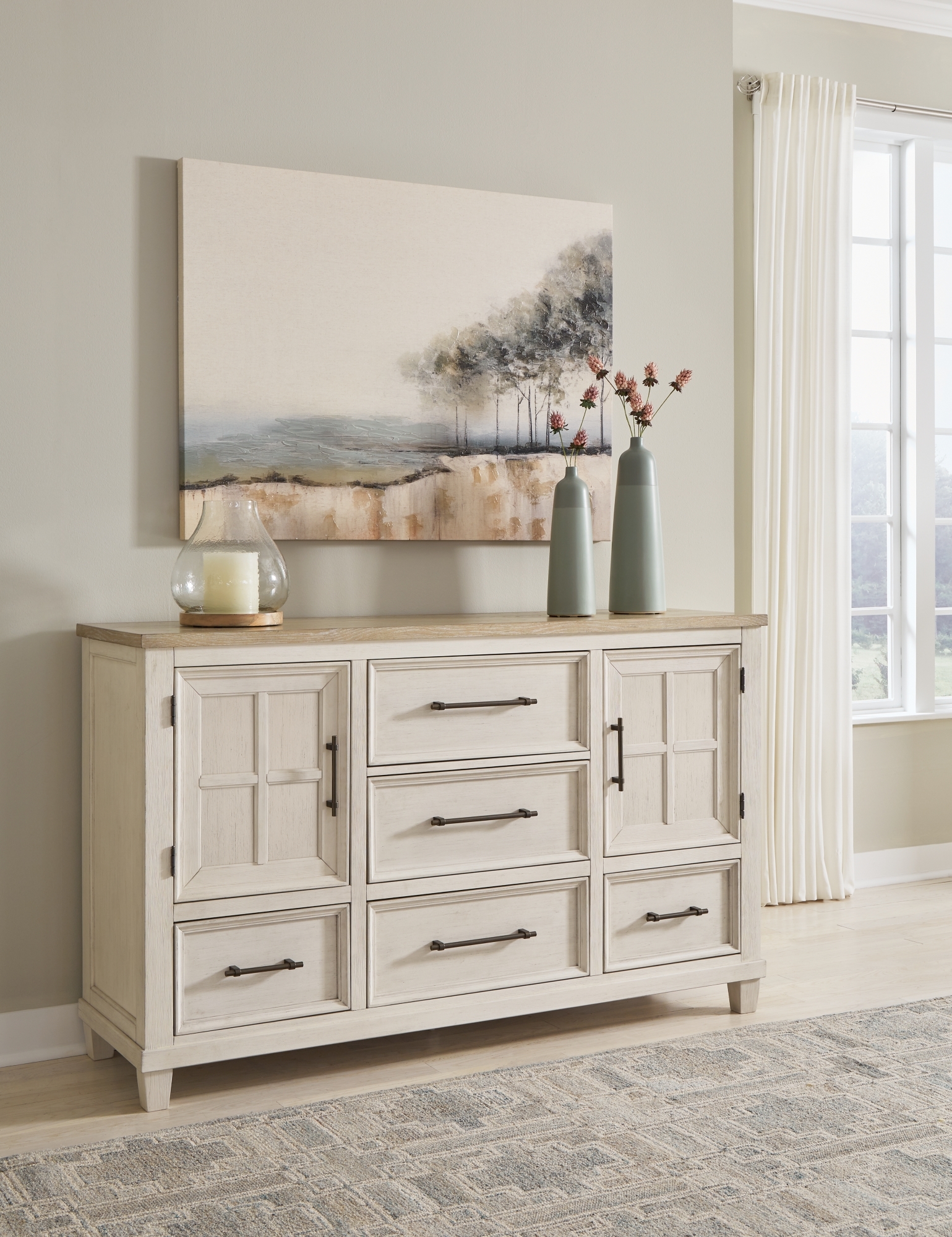 Benchcraft Shaybrock Dresser