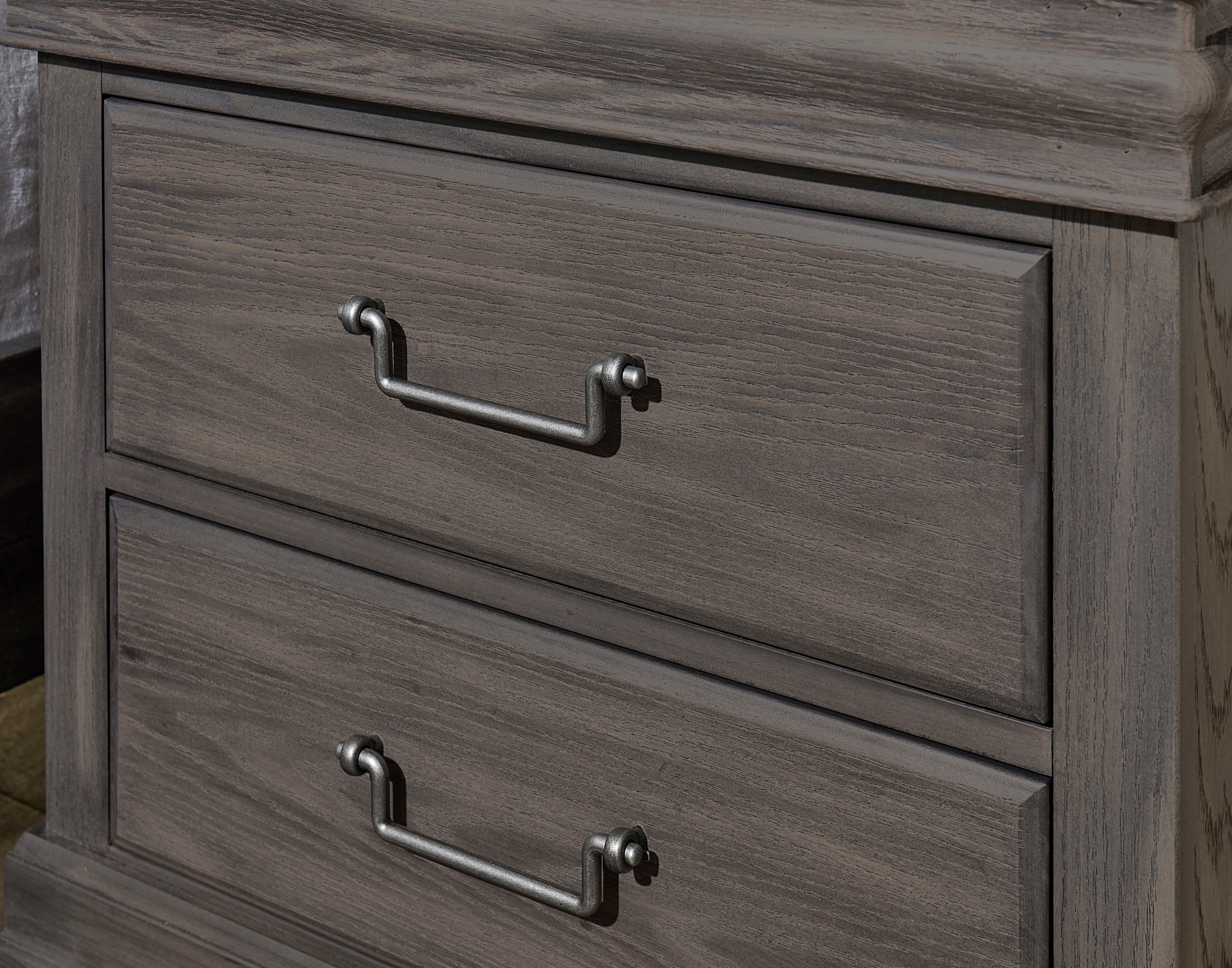 Vaughan-Bassett Vista 2-Drawer Nightstand