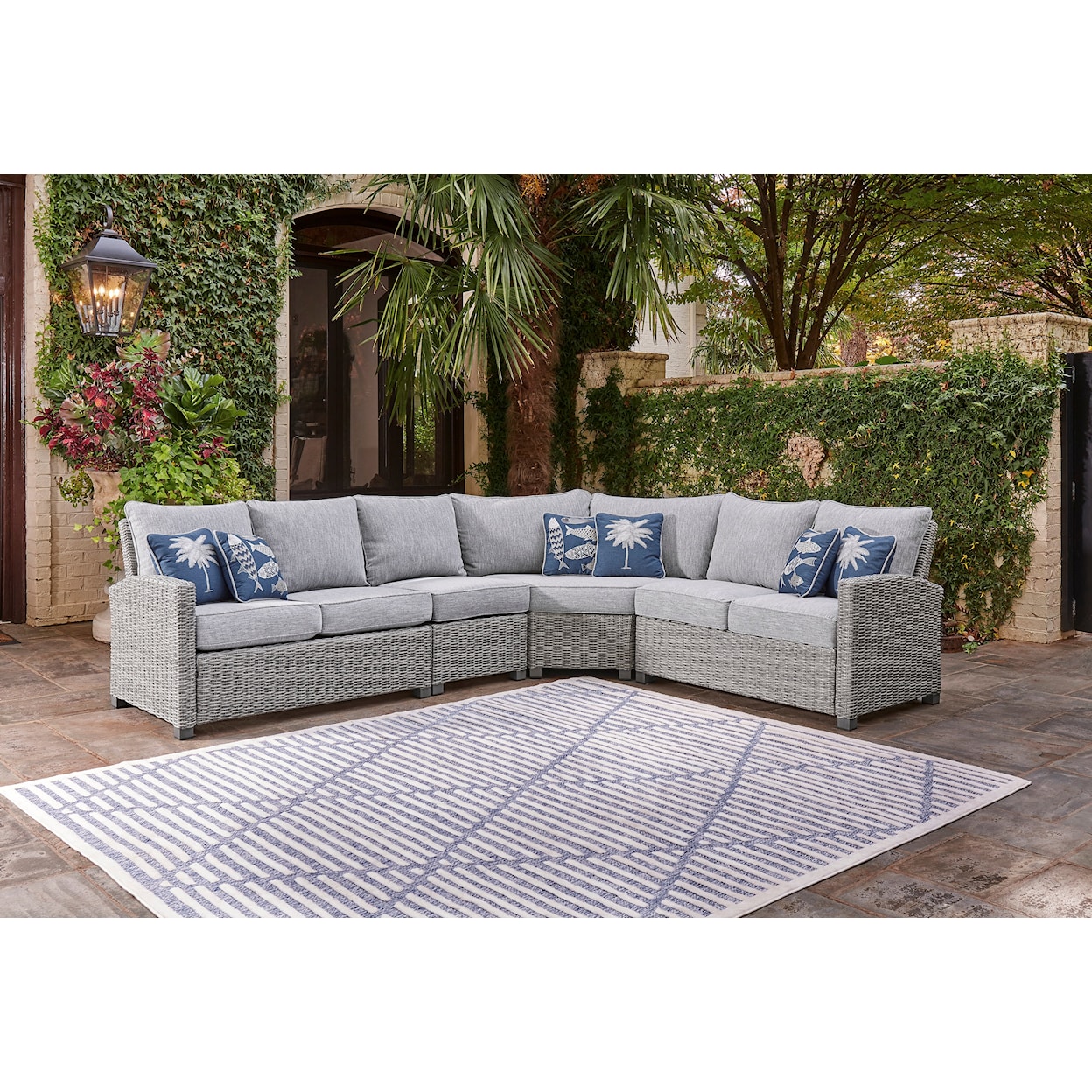 Signature Design Naples Beach 4-Piece Sectional