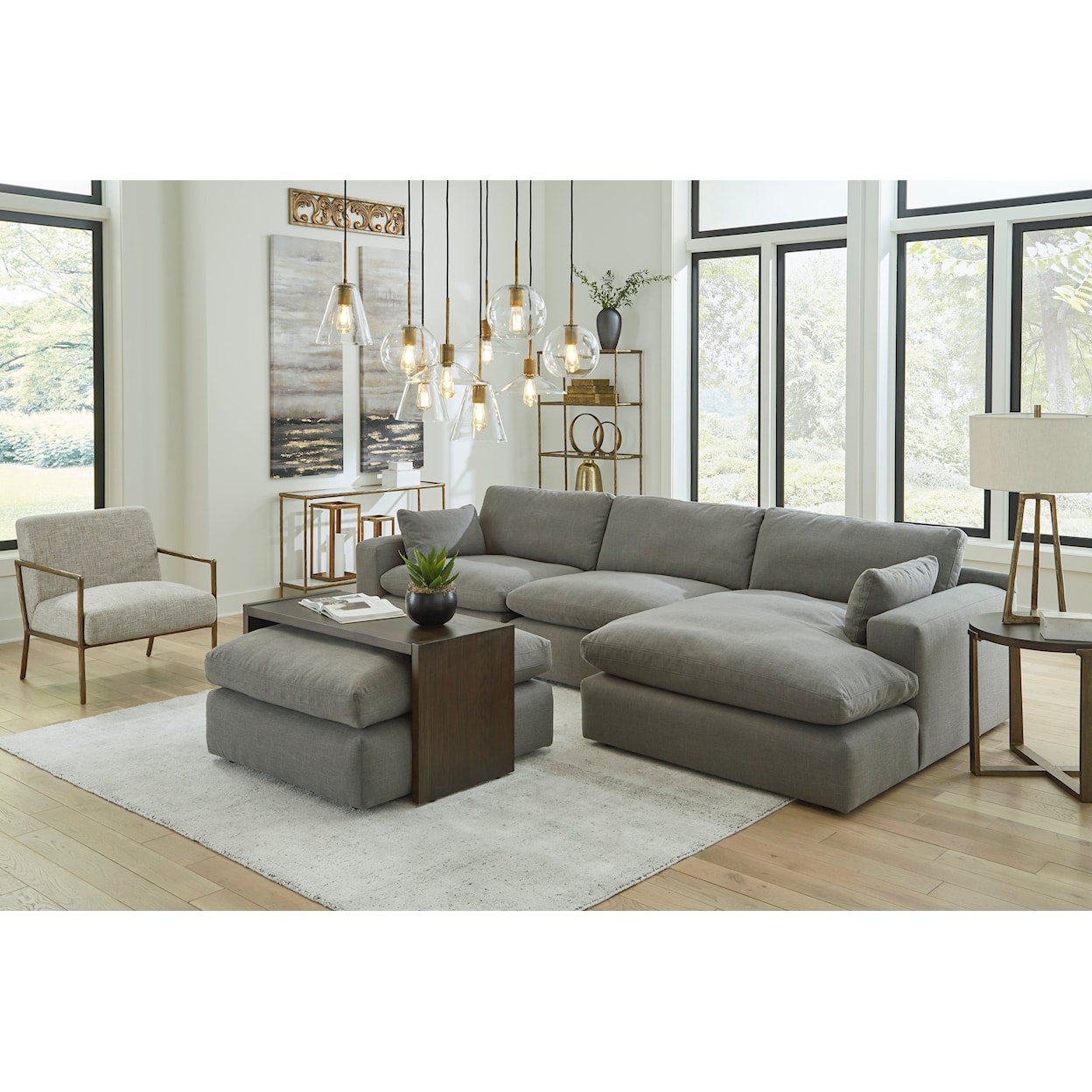 Benchcraft Elyza 3-Piece Modular Sectional with Chaise