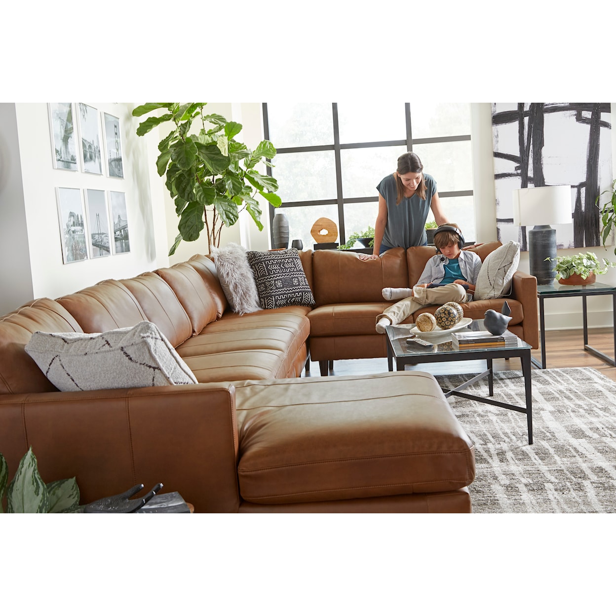 Best Home Furnishings Trafton Leather Sectional Sofa w/ Chaise & Wood Feet