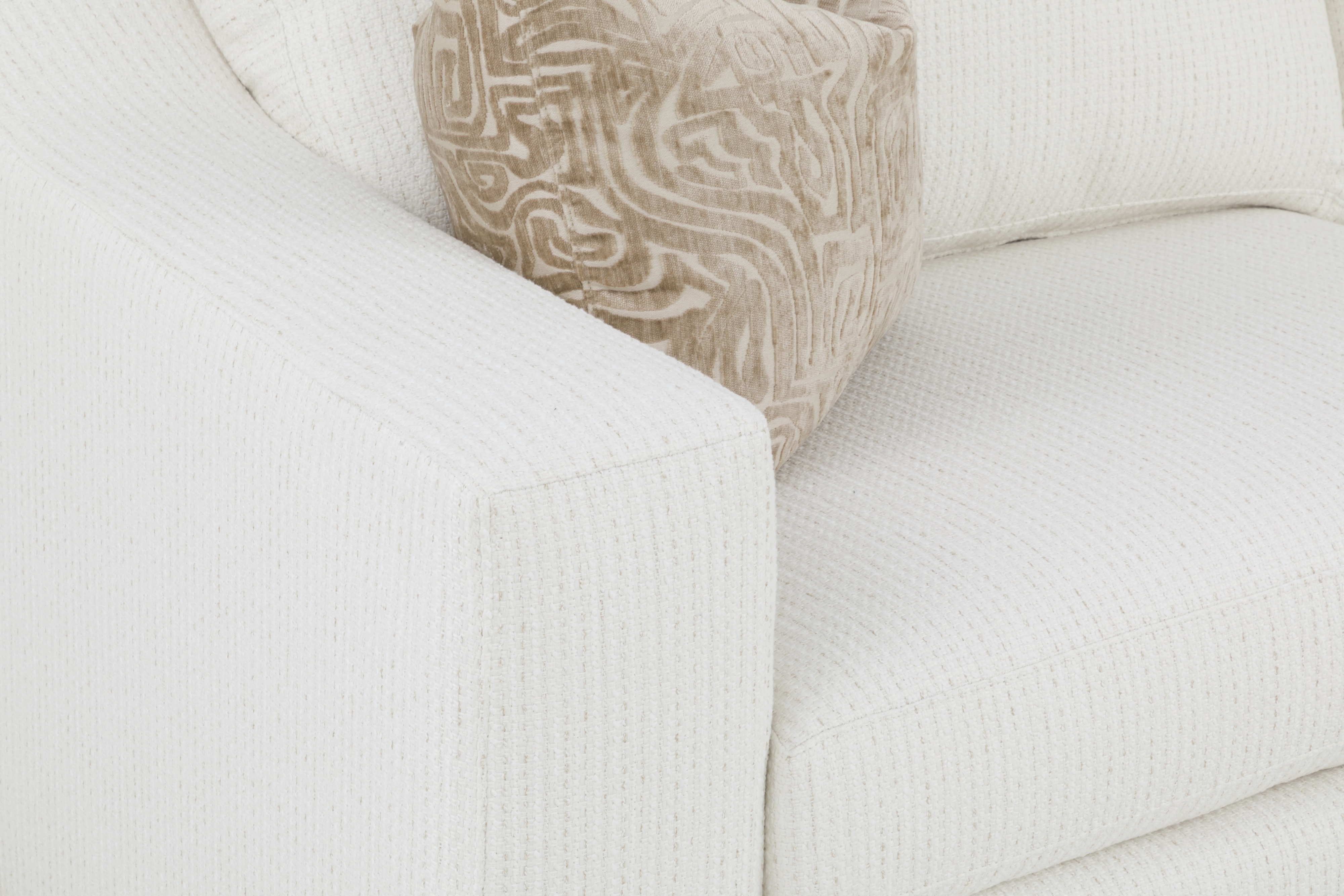 Sofa with 2 Throw Pillows